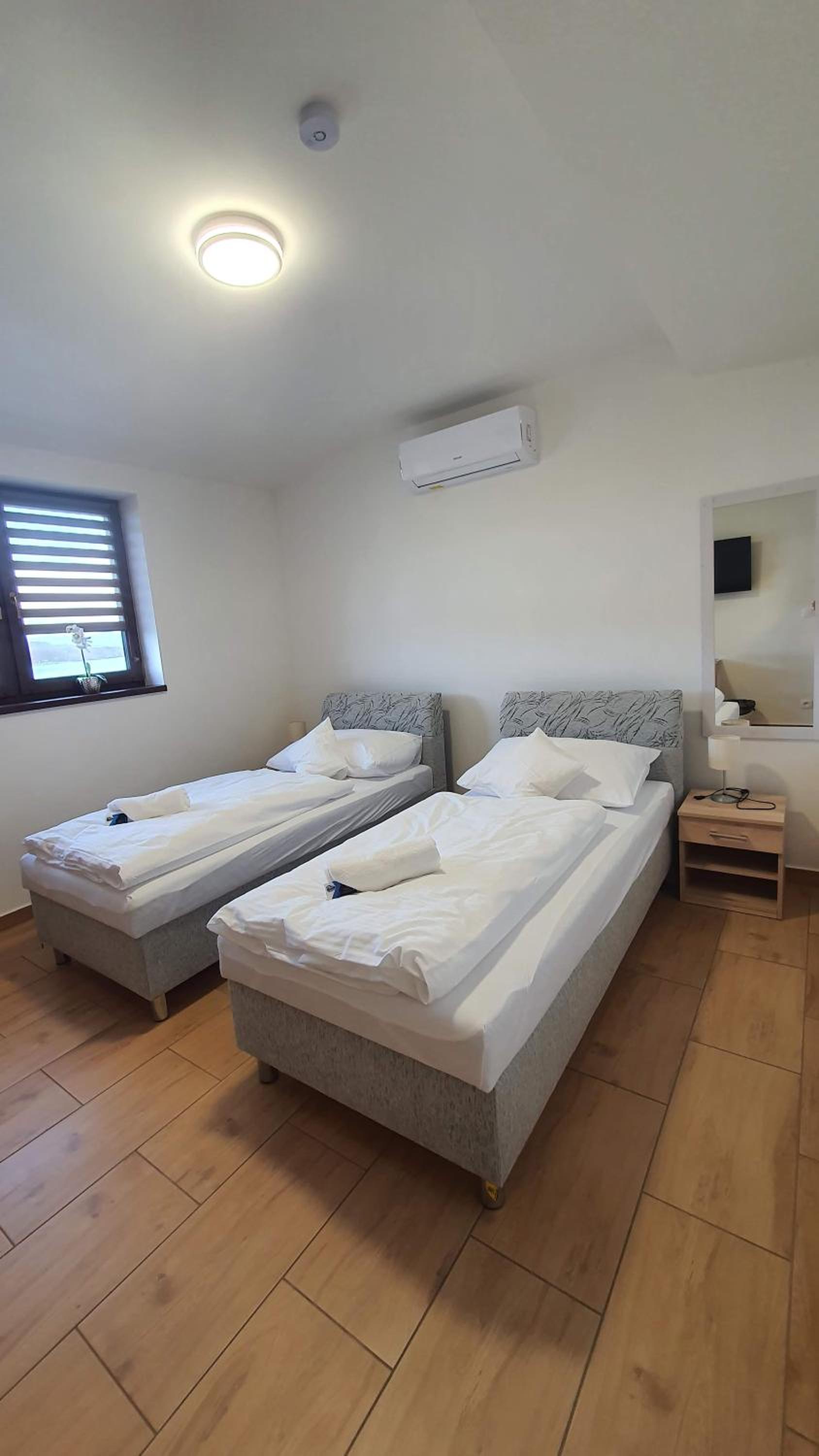 Twin Room with Lake View