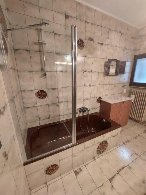 One-Bedroom Apartment with City View photo 3