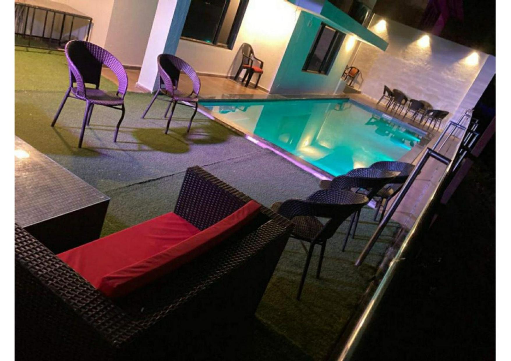 Villa photo 3