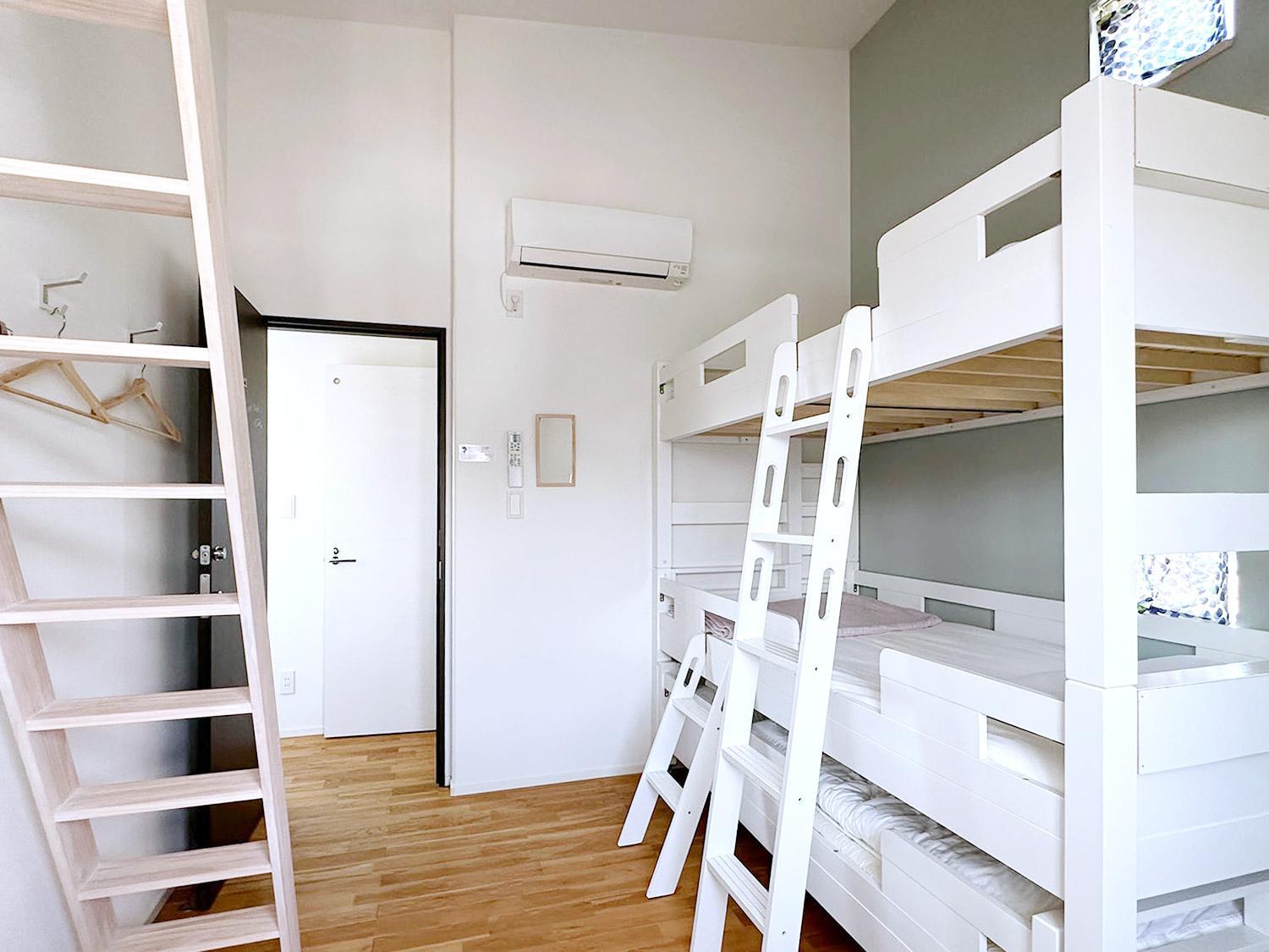 Triple Room with Shared Bathroom photo 3