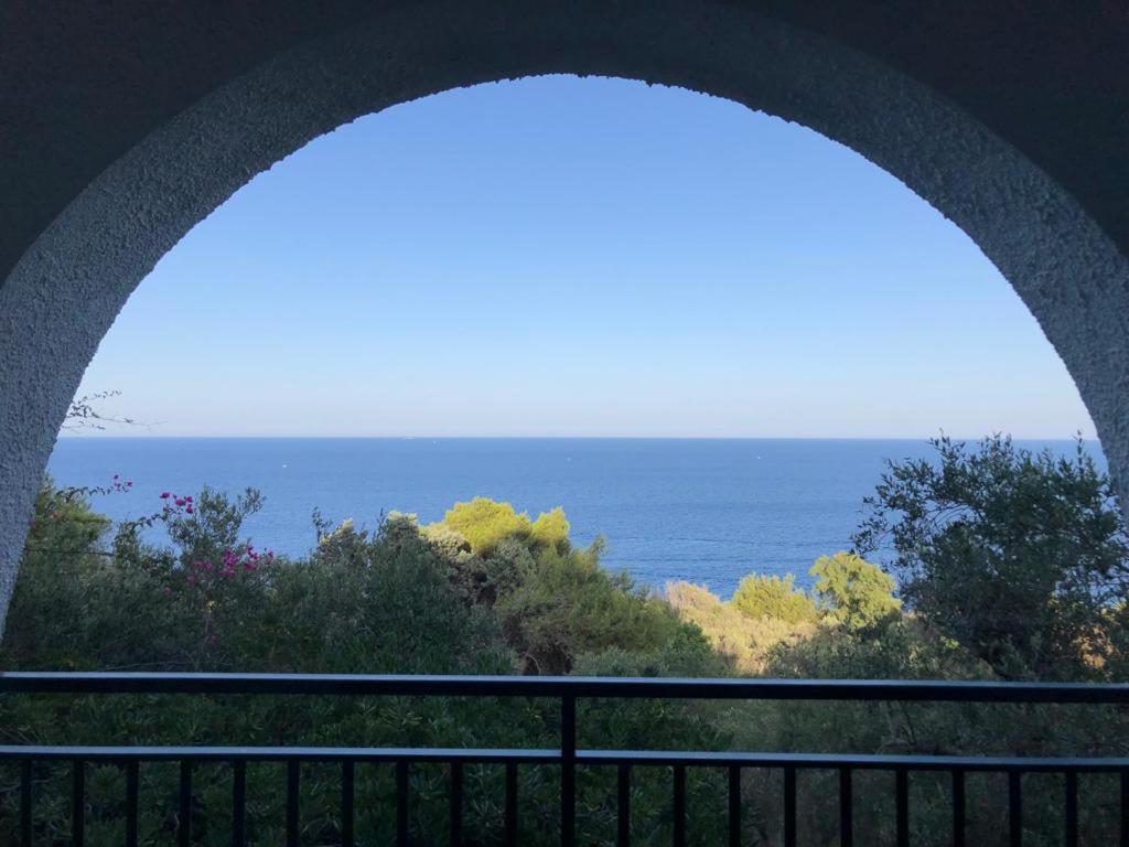 Villa With Sea View photo 2