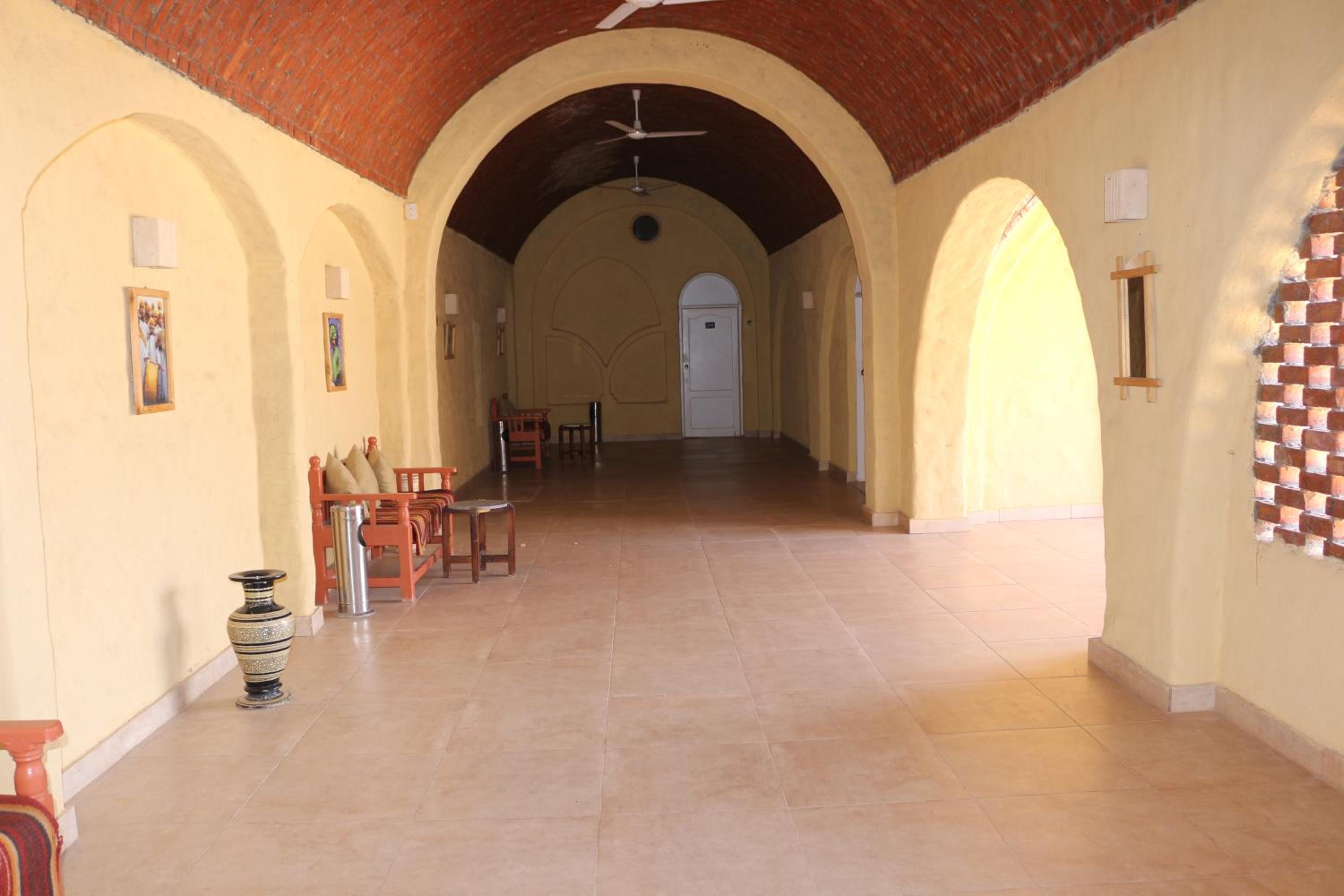 King Room with Garden View - Photo 5