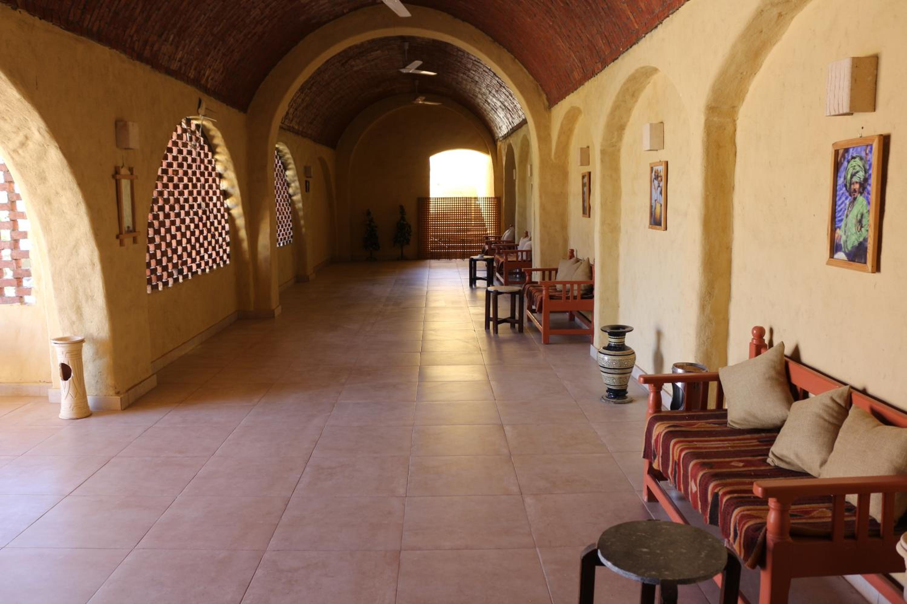 King Room with Garden View - Photo 6