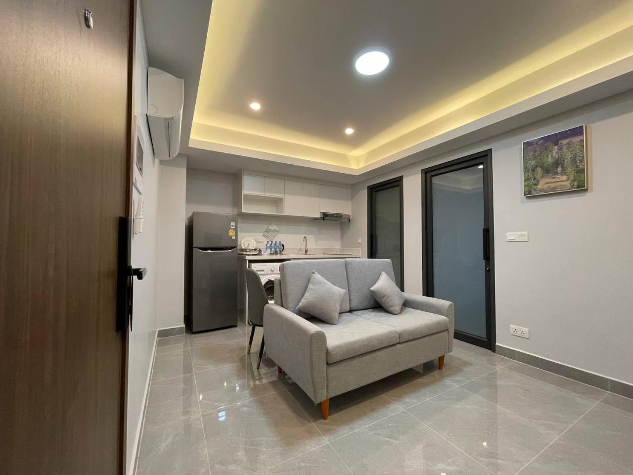 One-Bedroom Apartment - Photo 13
