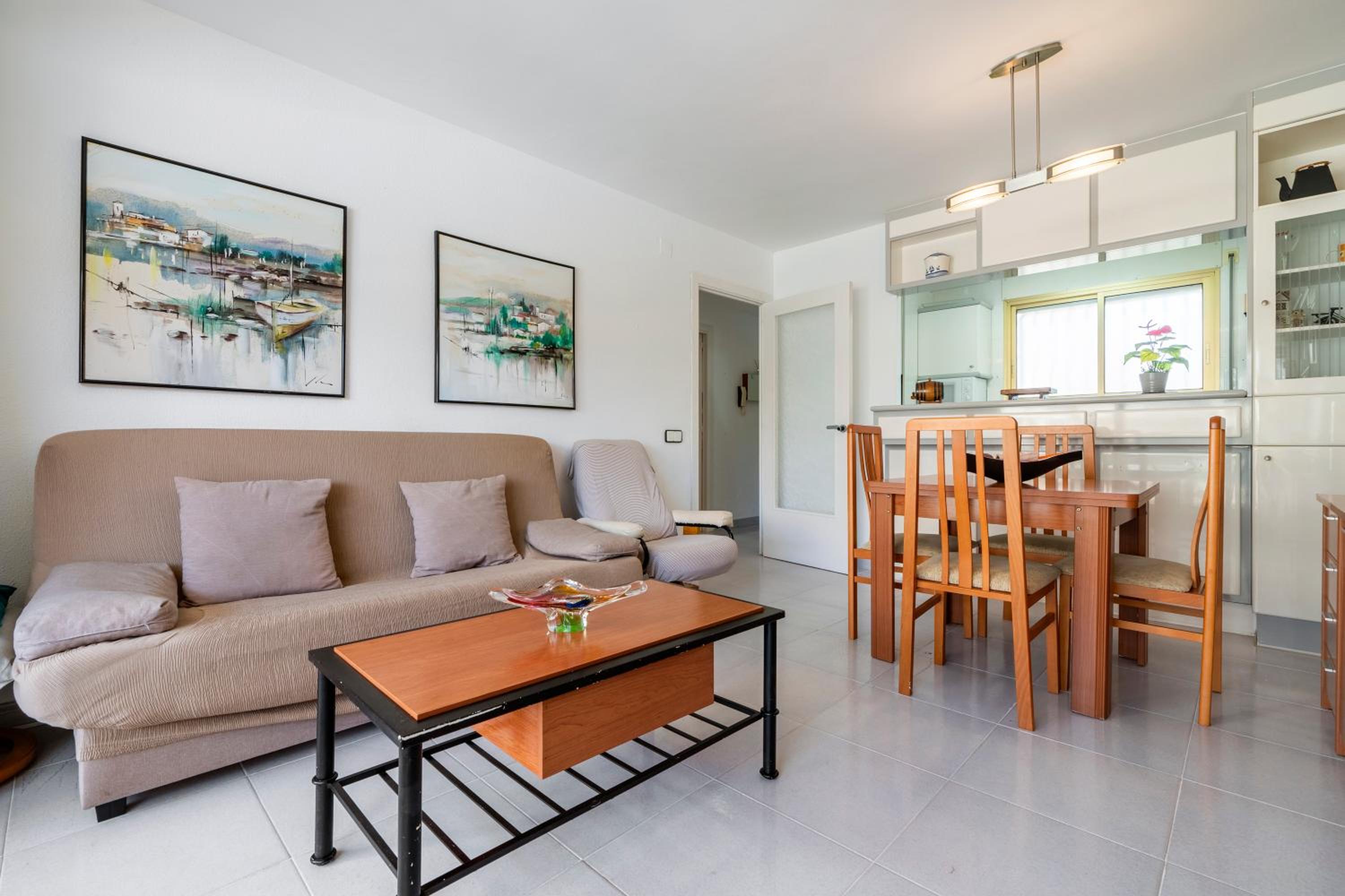 Apartamento de un dormitorio superior con balcón