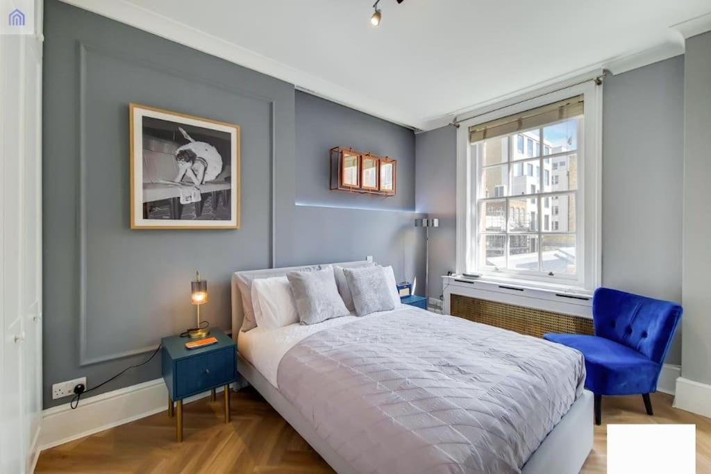 One-Bedroom Apartment with City View photo 1