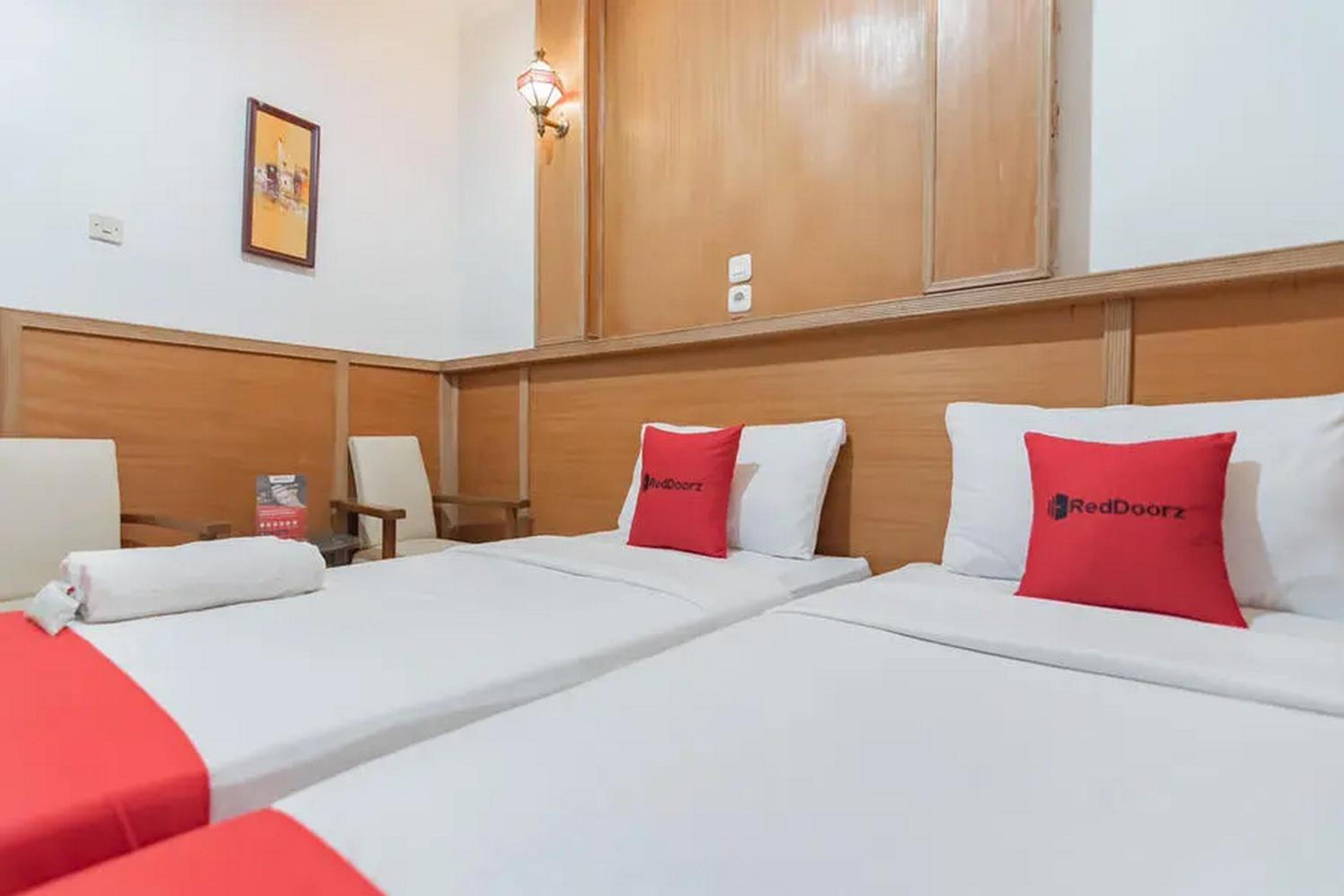 Twin Room - Photo 3