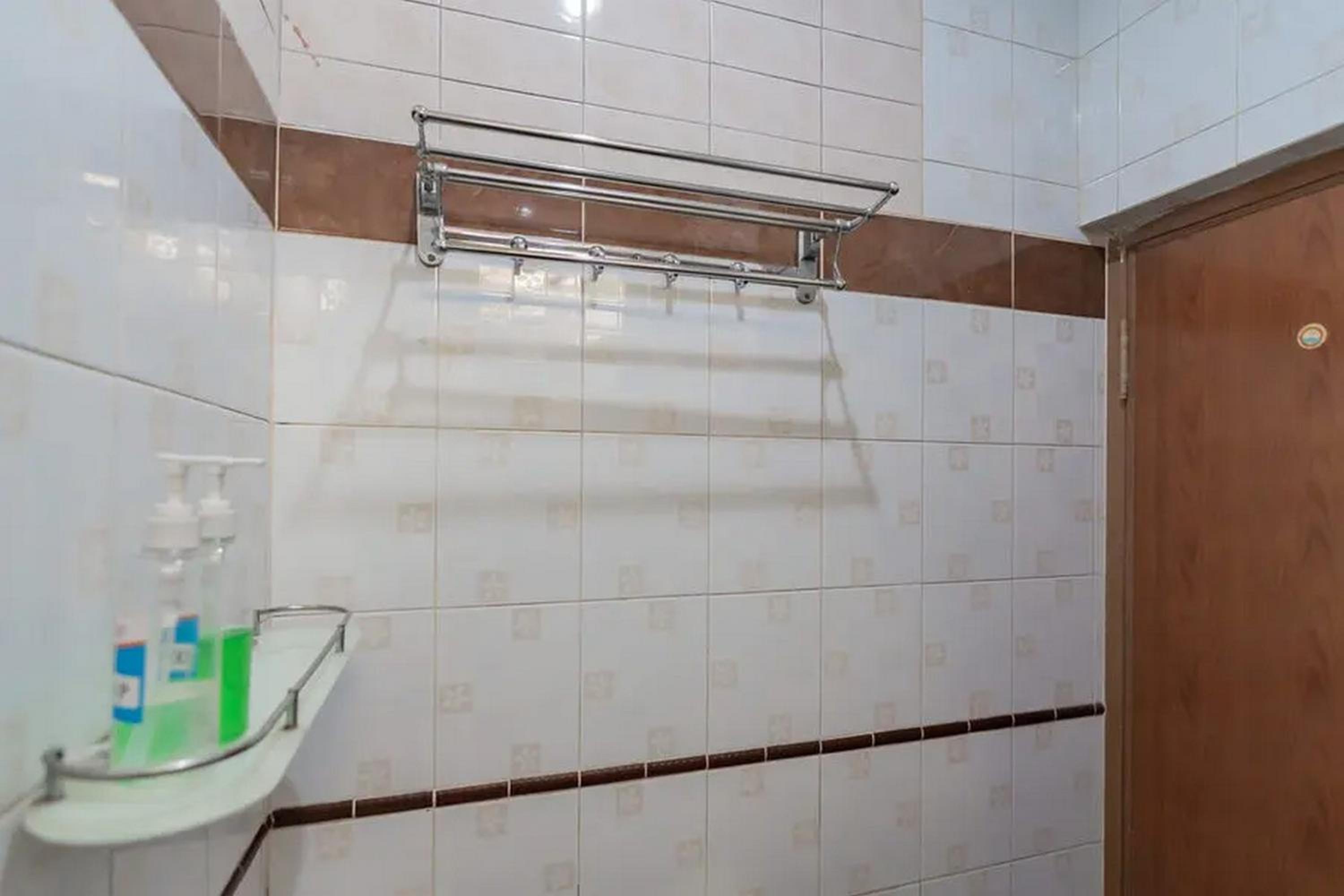Twin Room - Photo 5