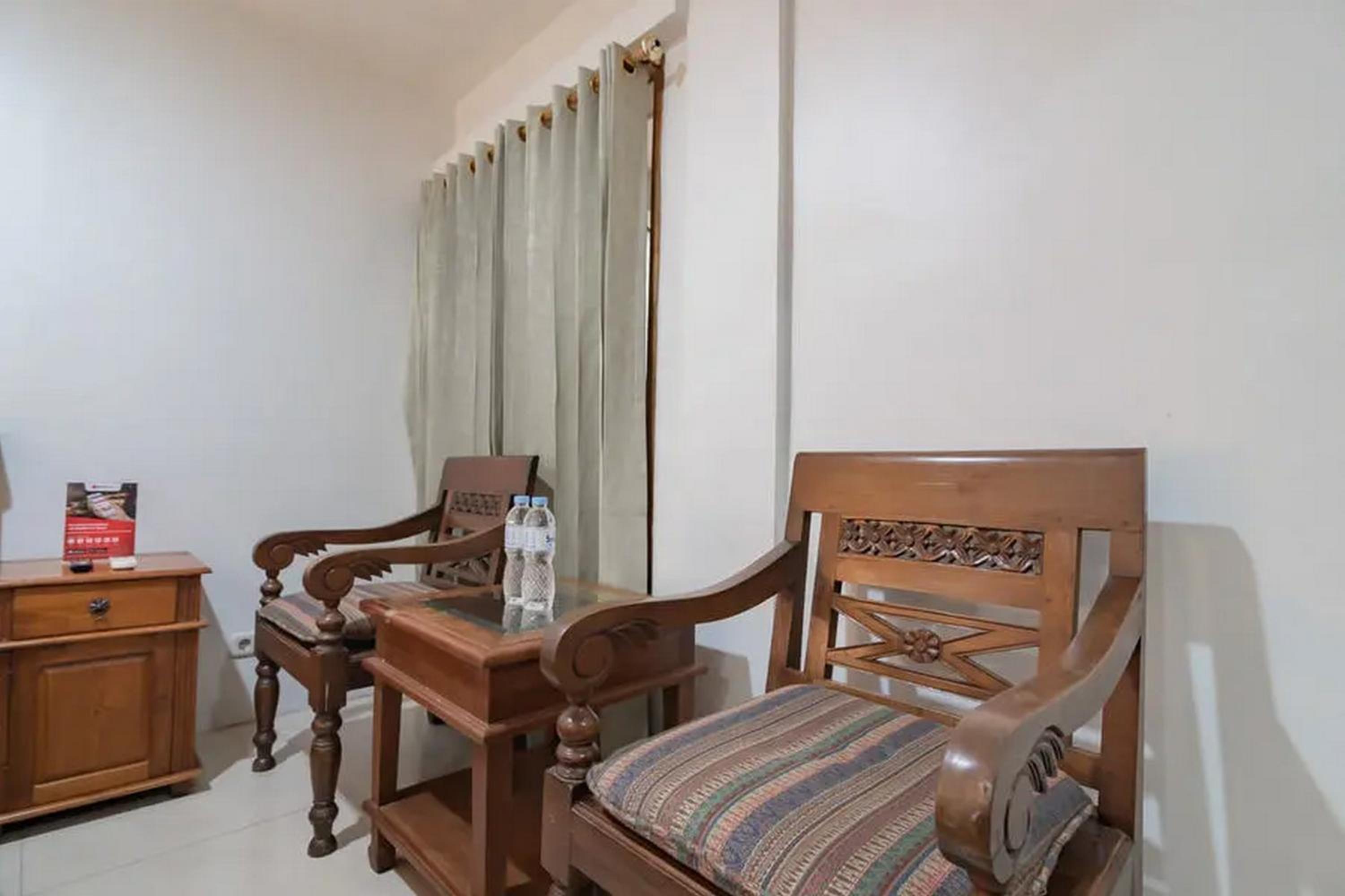 Deluxe Room - Photo 3