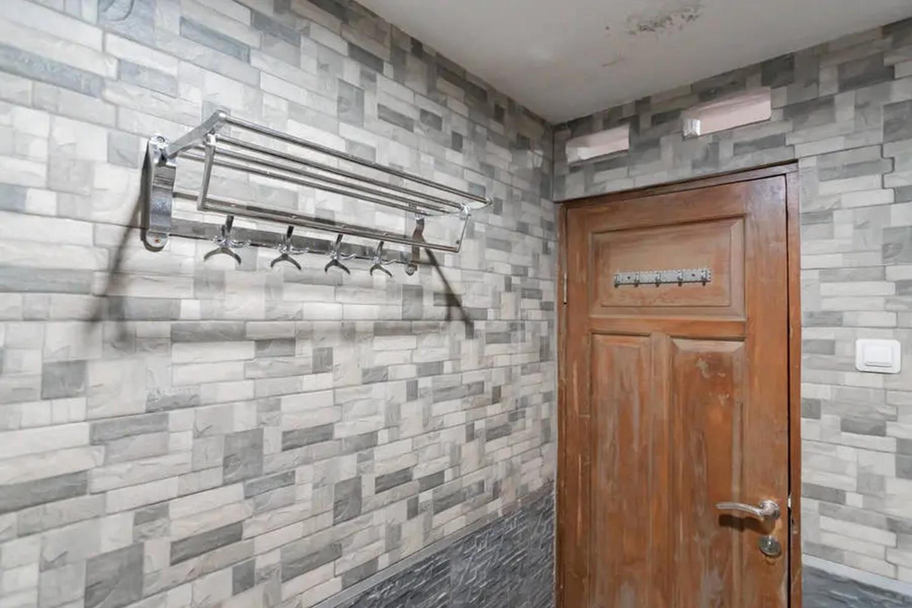 Deluxe Room - Photo 6