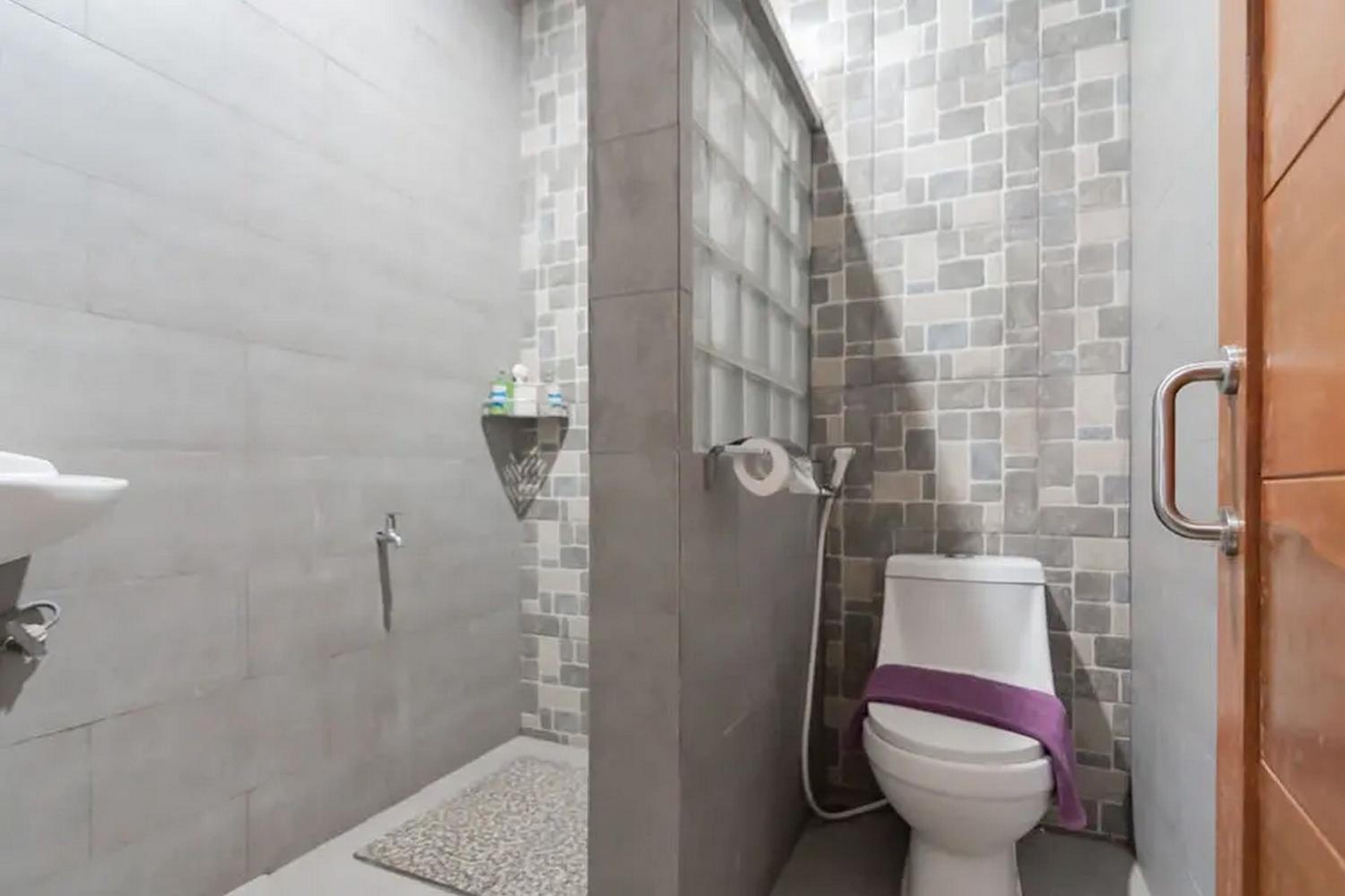 Suite - Photo 2