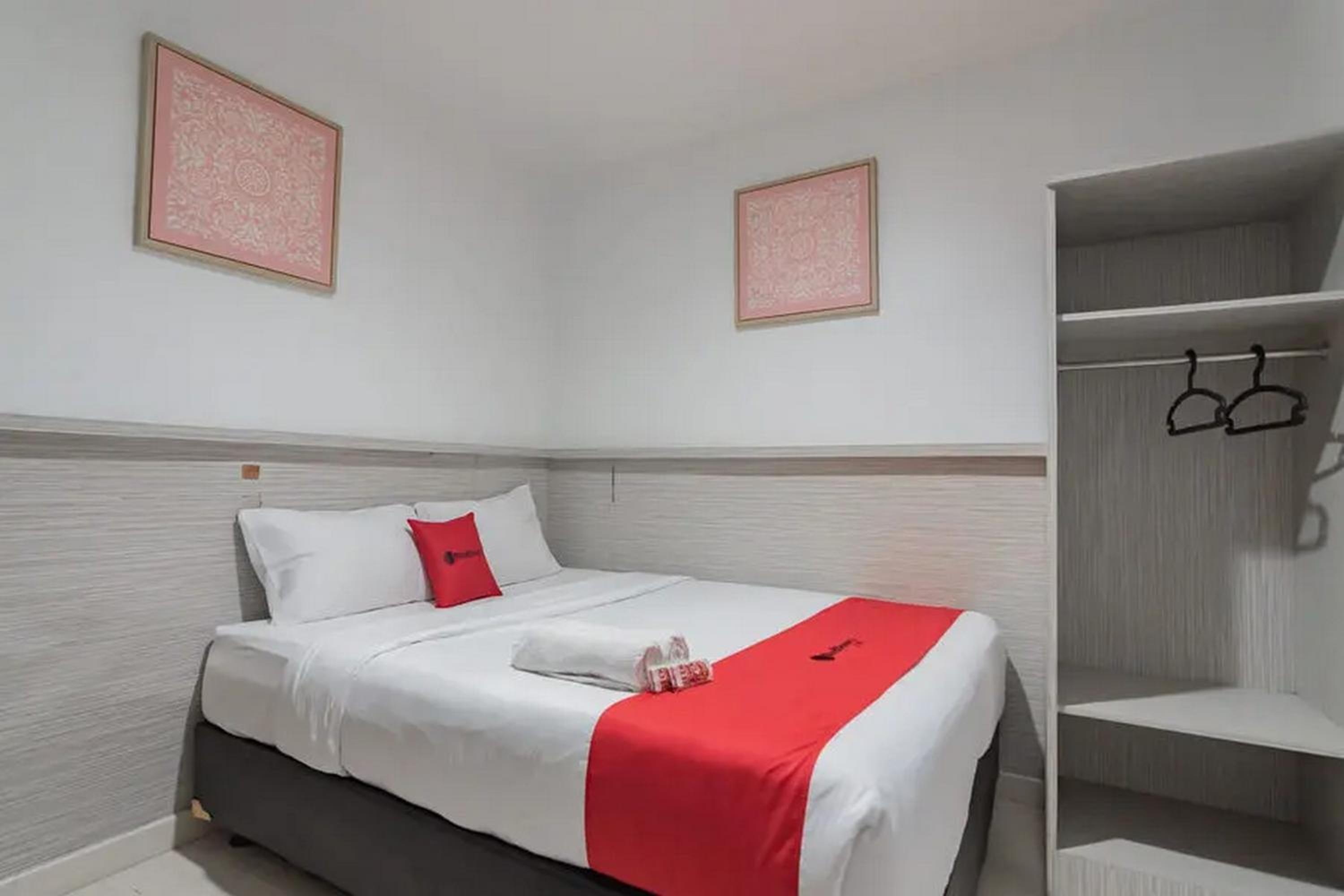Double Room - Photo 7