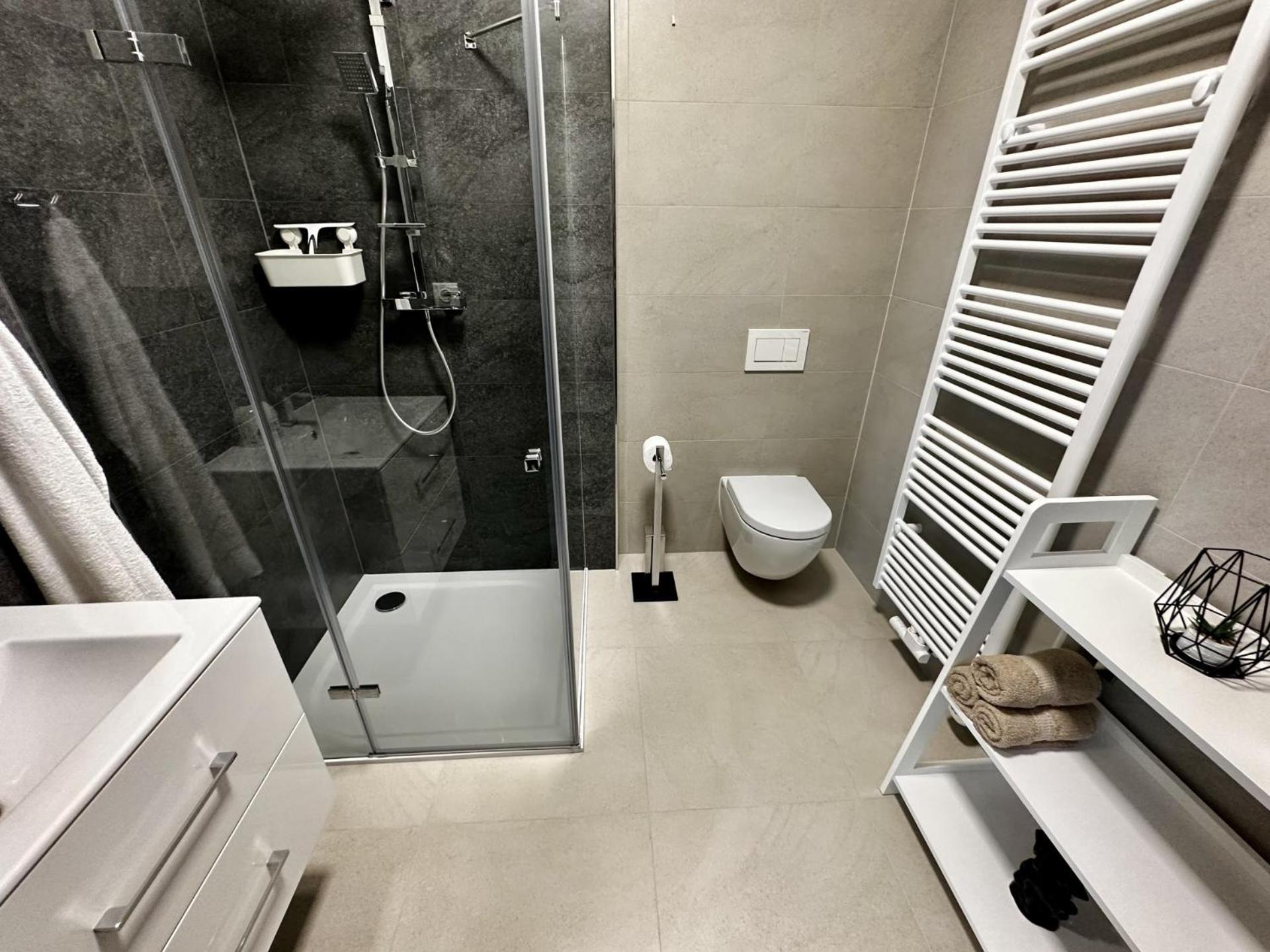 Apartment with Terrace photo 2