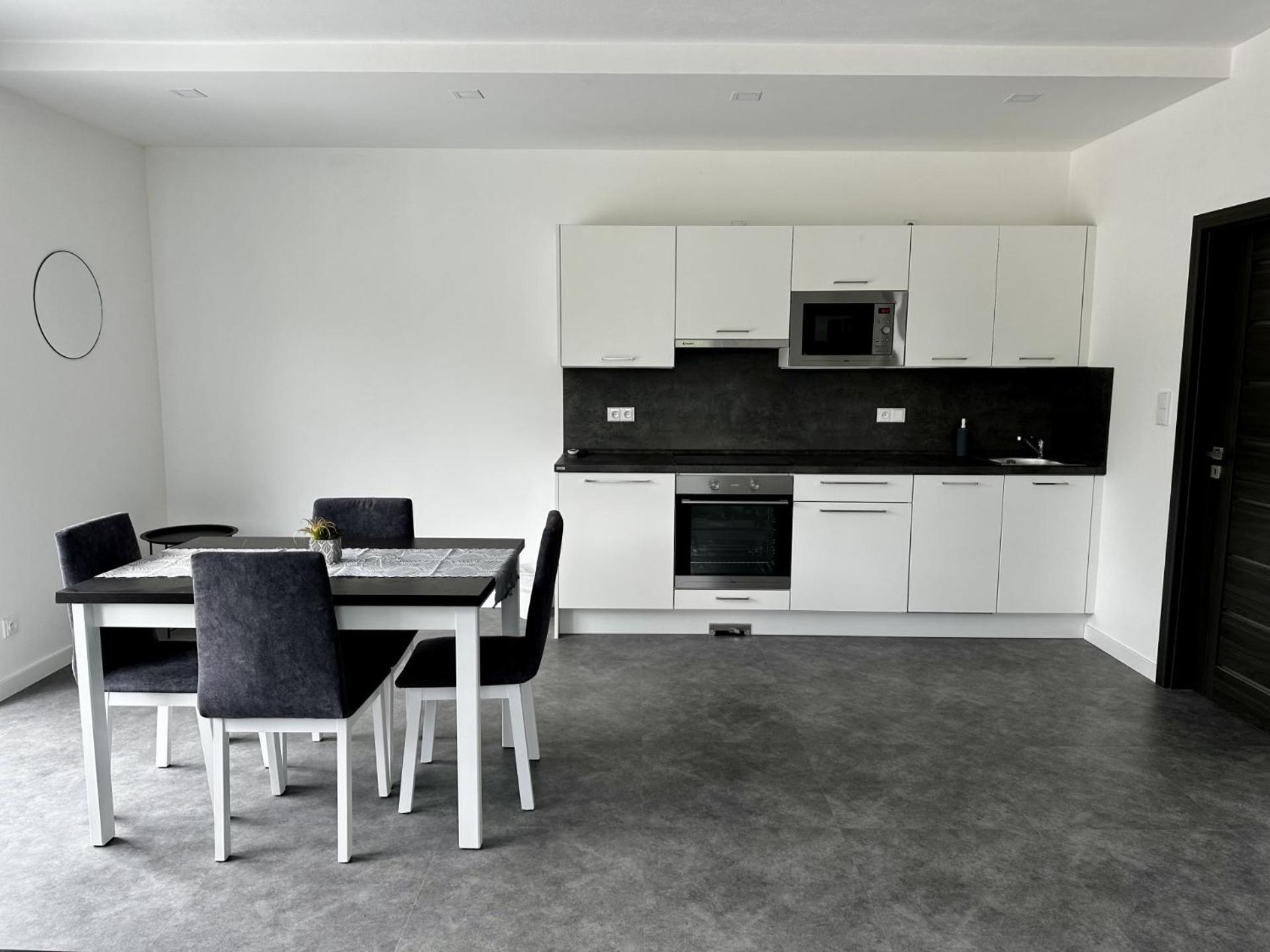 Apartment with Terrace photo 2