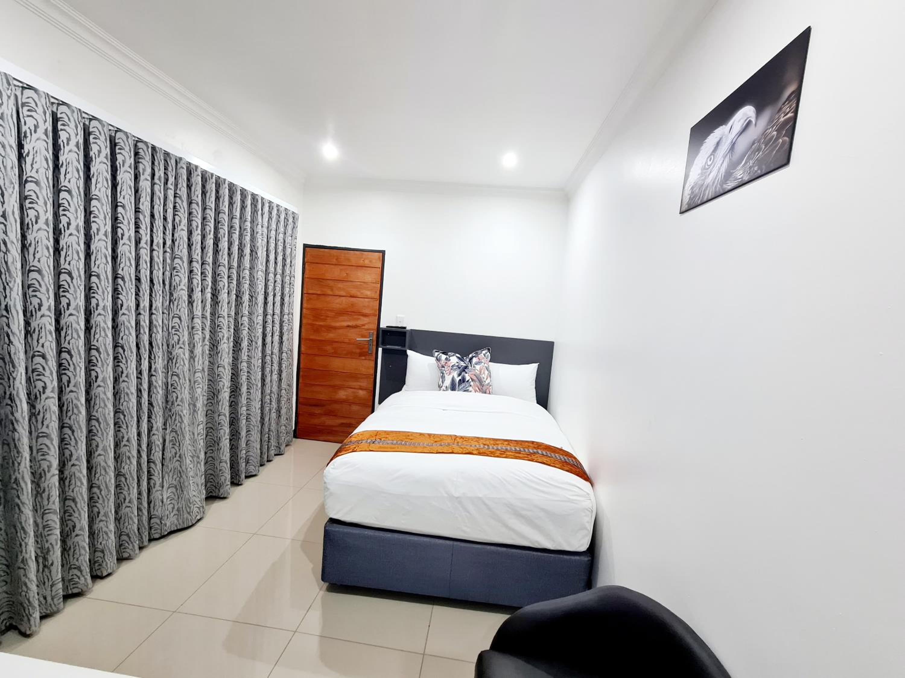 Double Room with Private Bathroom photo 1