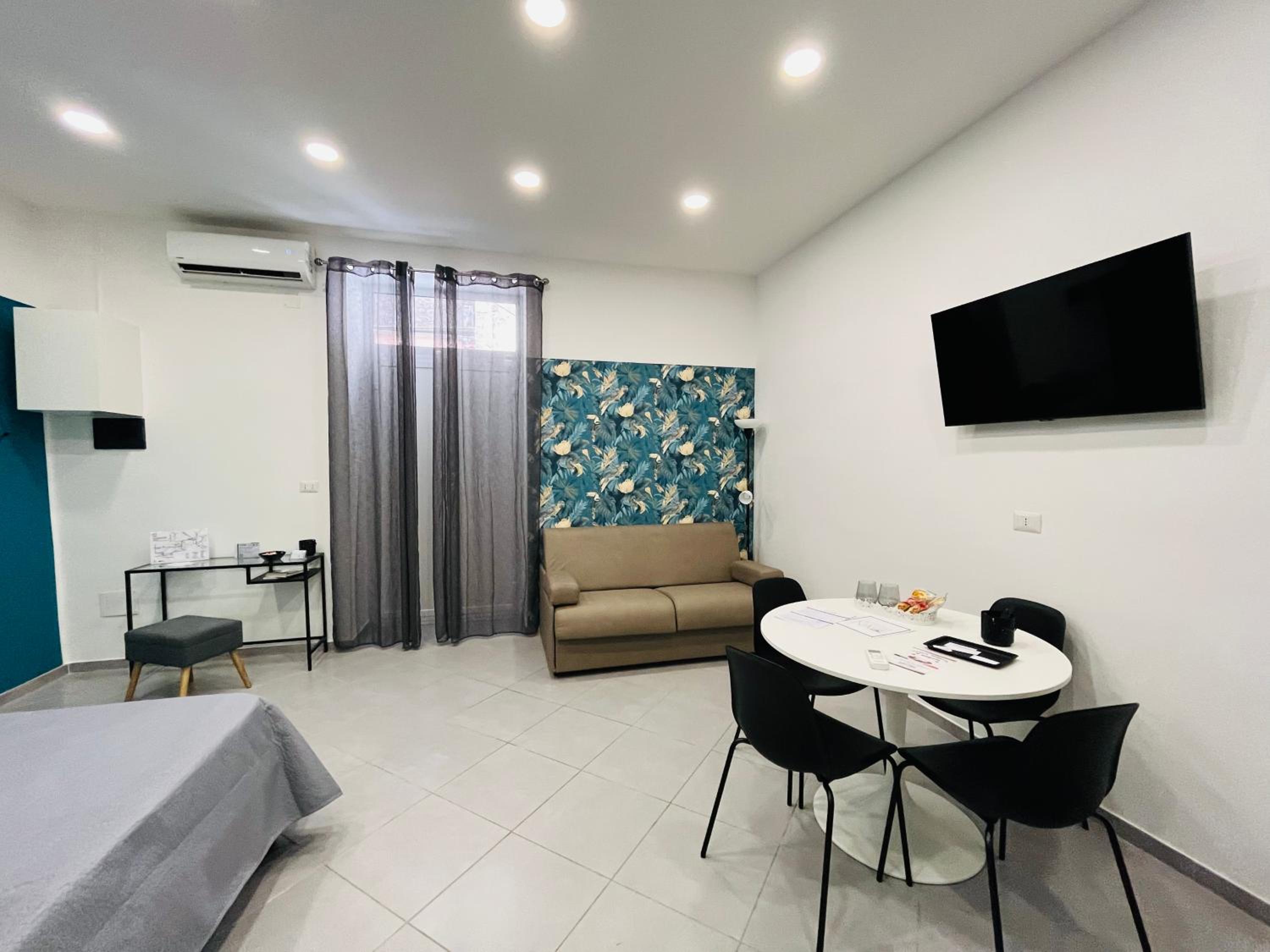 One-Bedroom Apartment