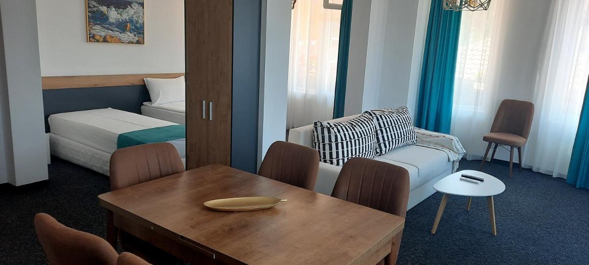 Apartment photo 3