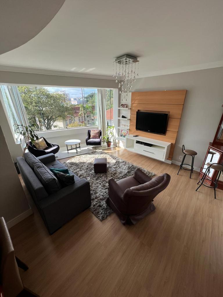 Apartment photo 1