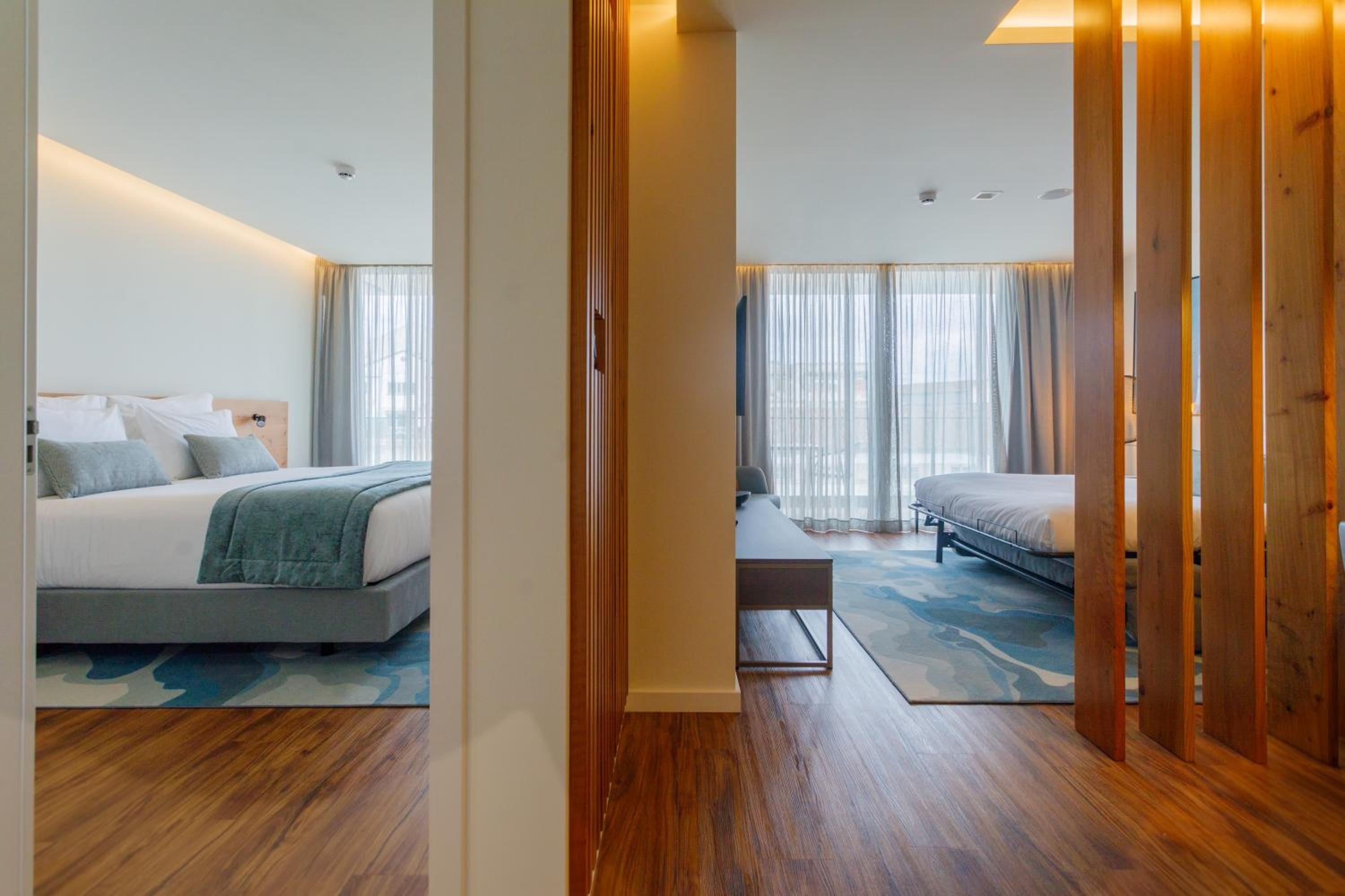 One-Bedroom Apartment - Photo 12