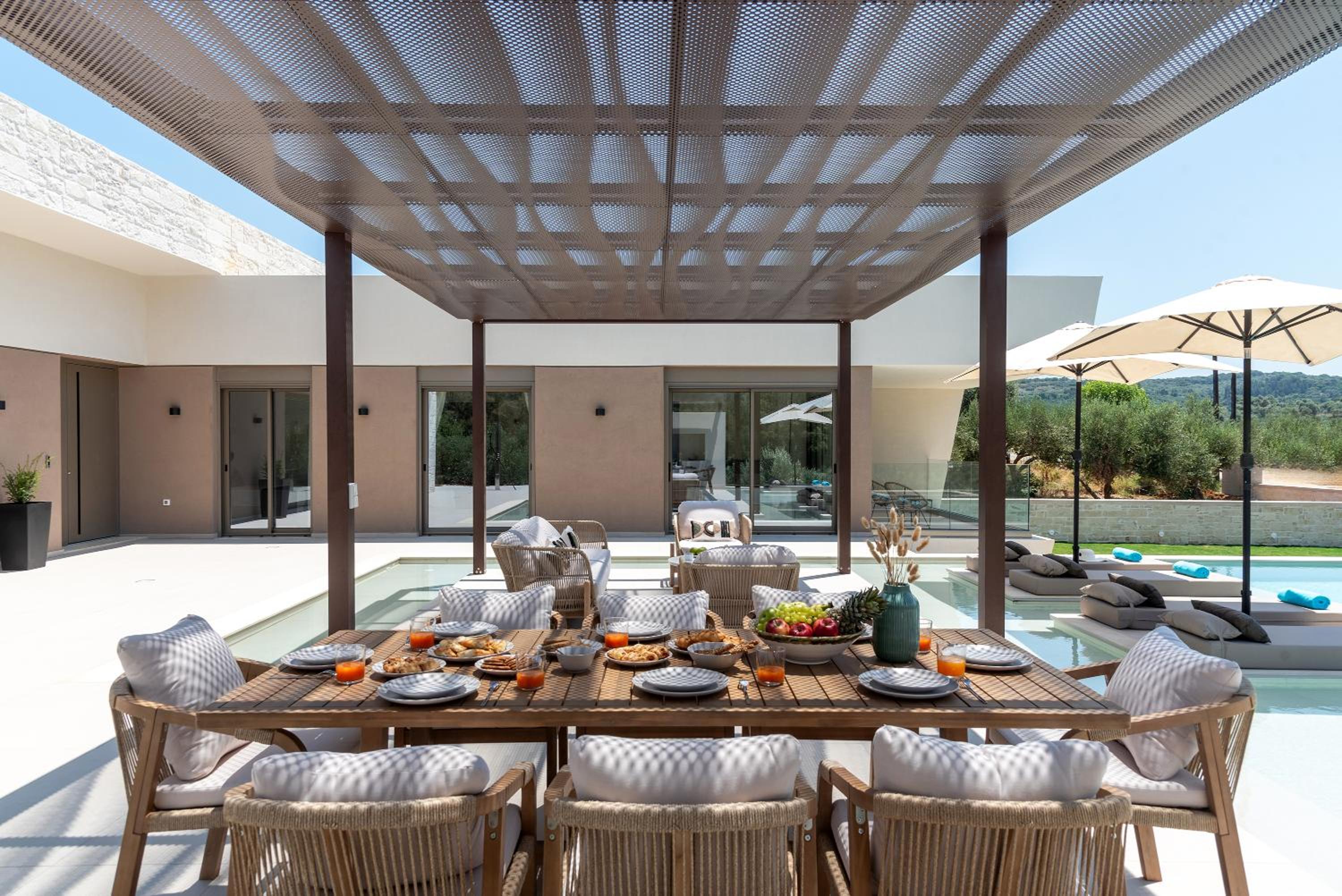 Villa with Private Pool photo 2