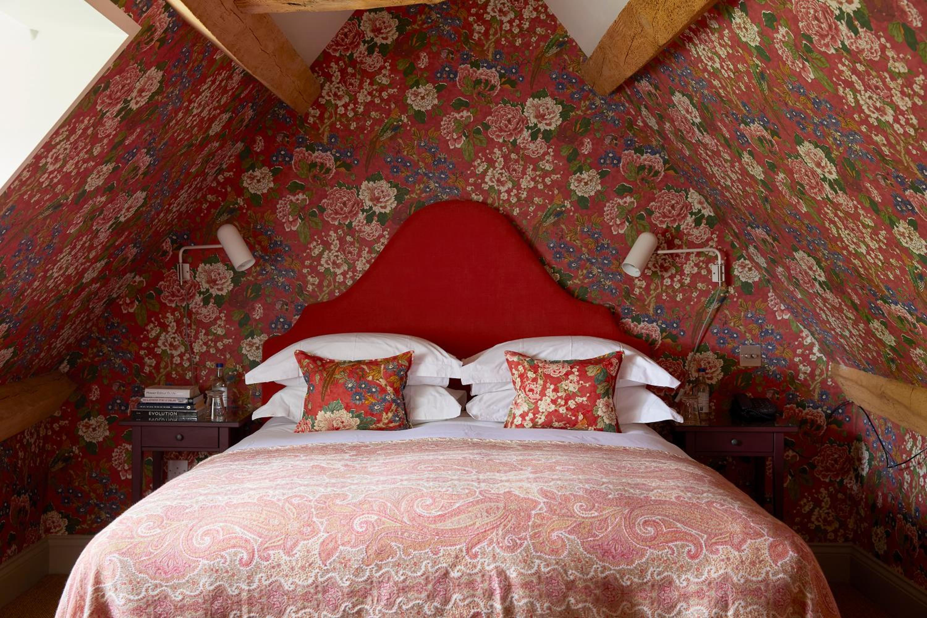 Teeny Cozy Room
