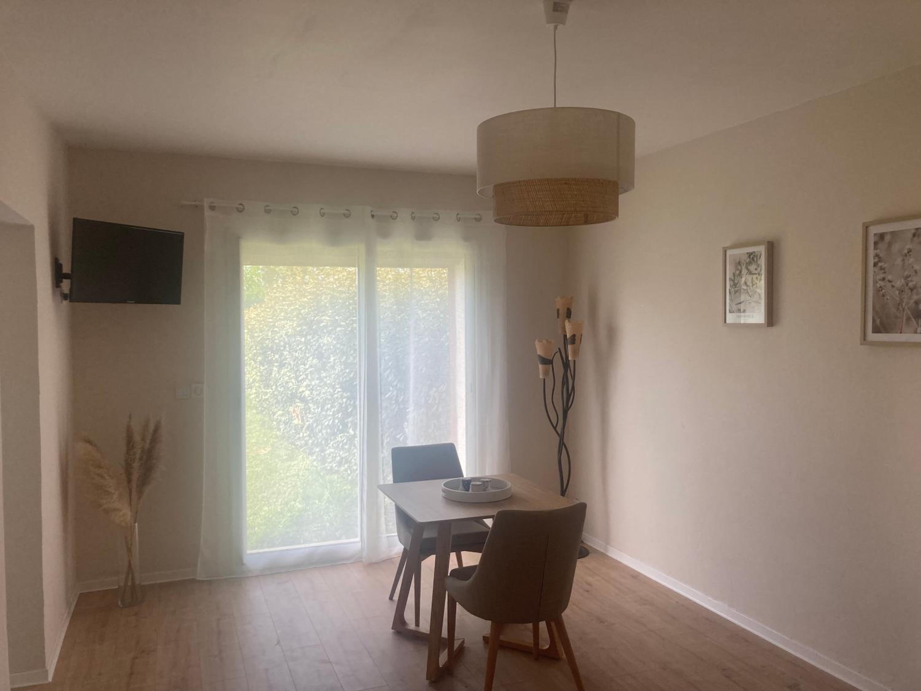 Standard Double Room - Photo 4