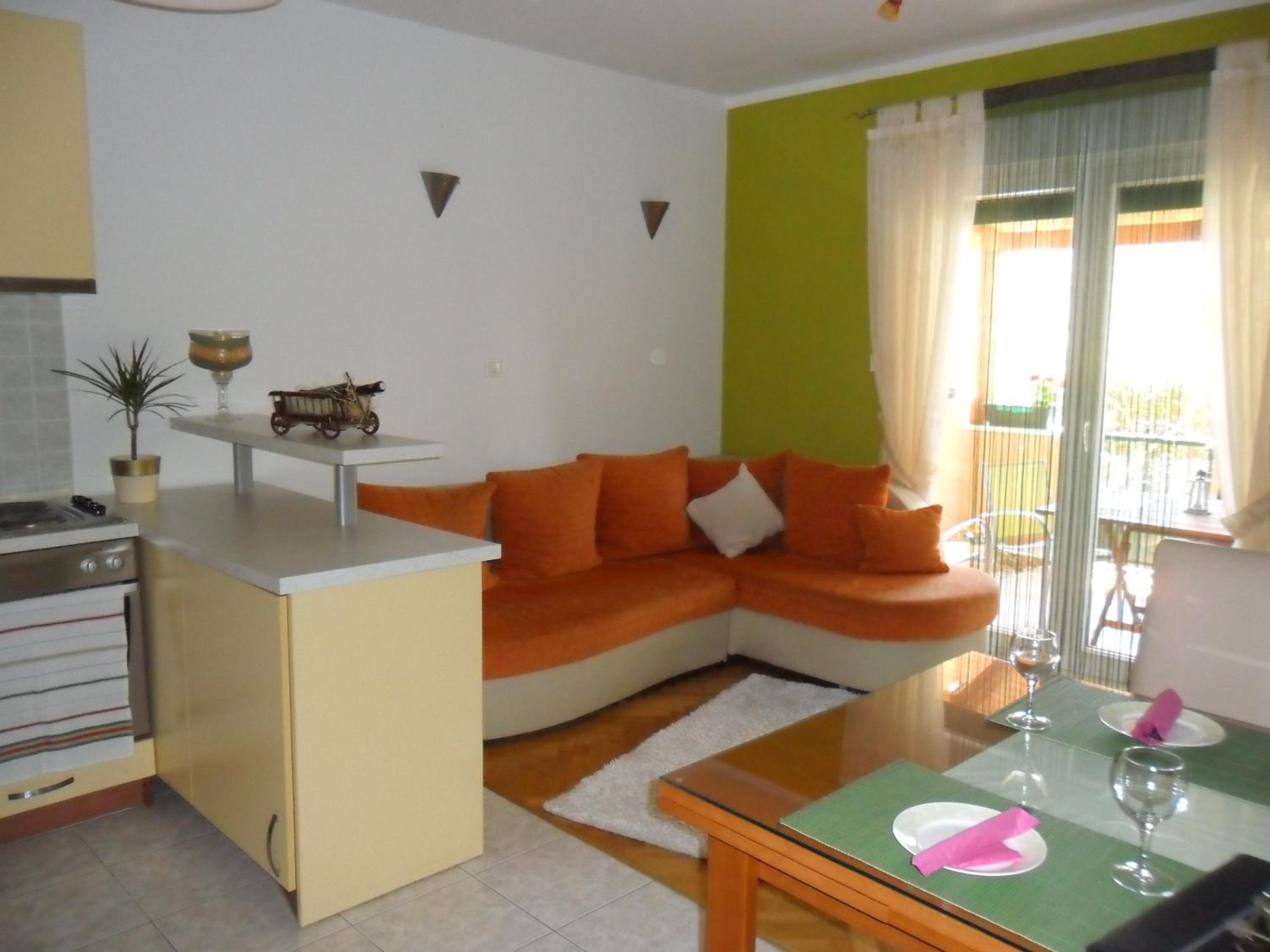 Apartment with Terrace - Photo 1