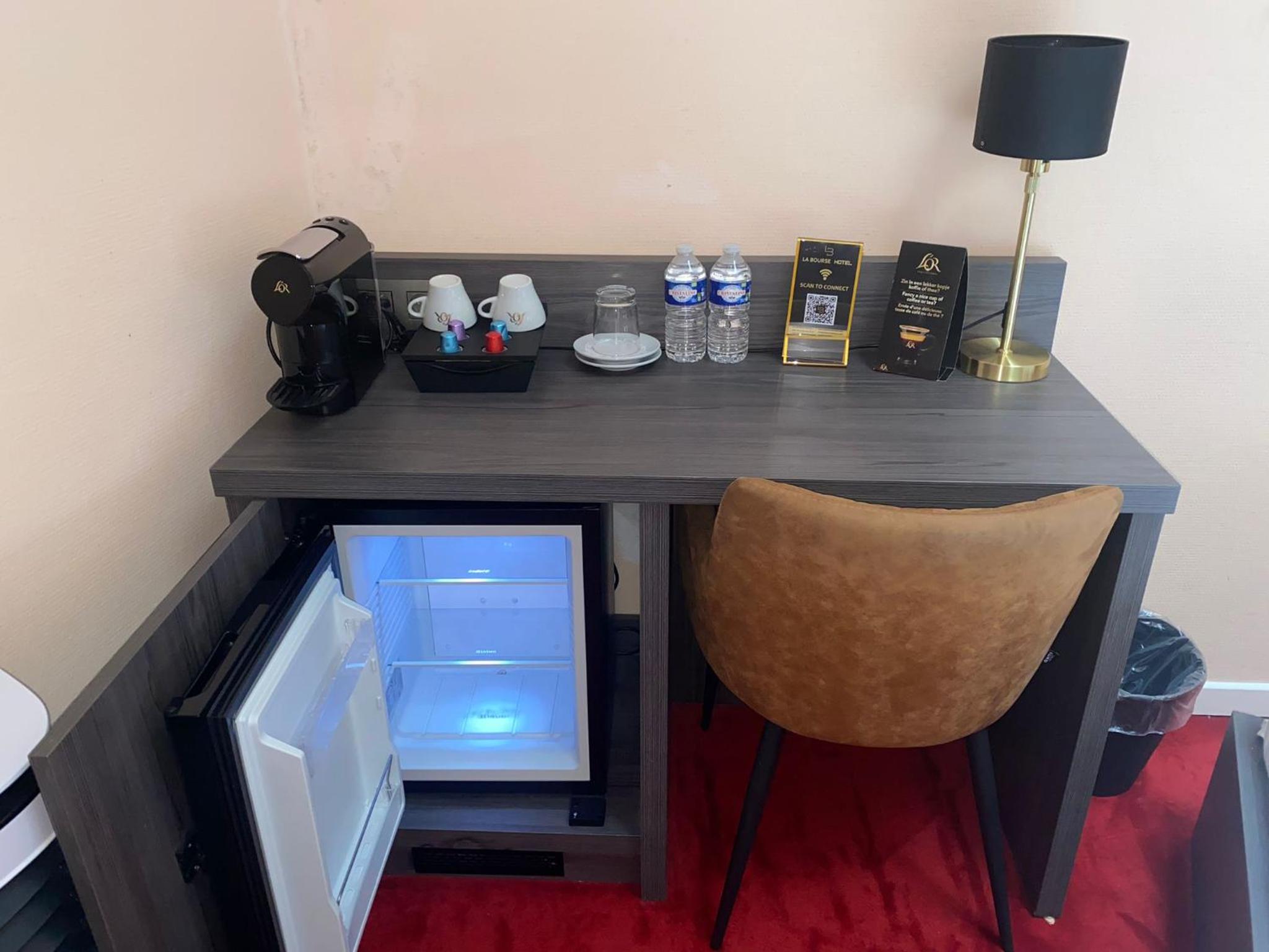 Double Room with AC photo 2