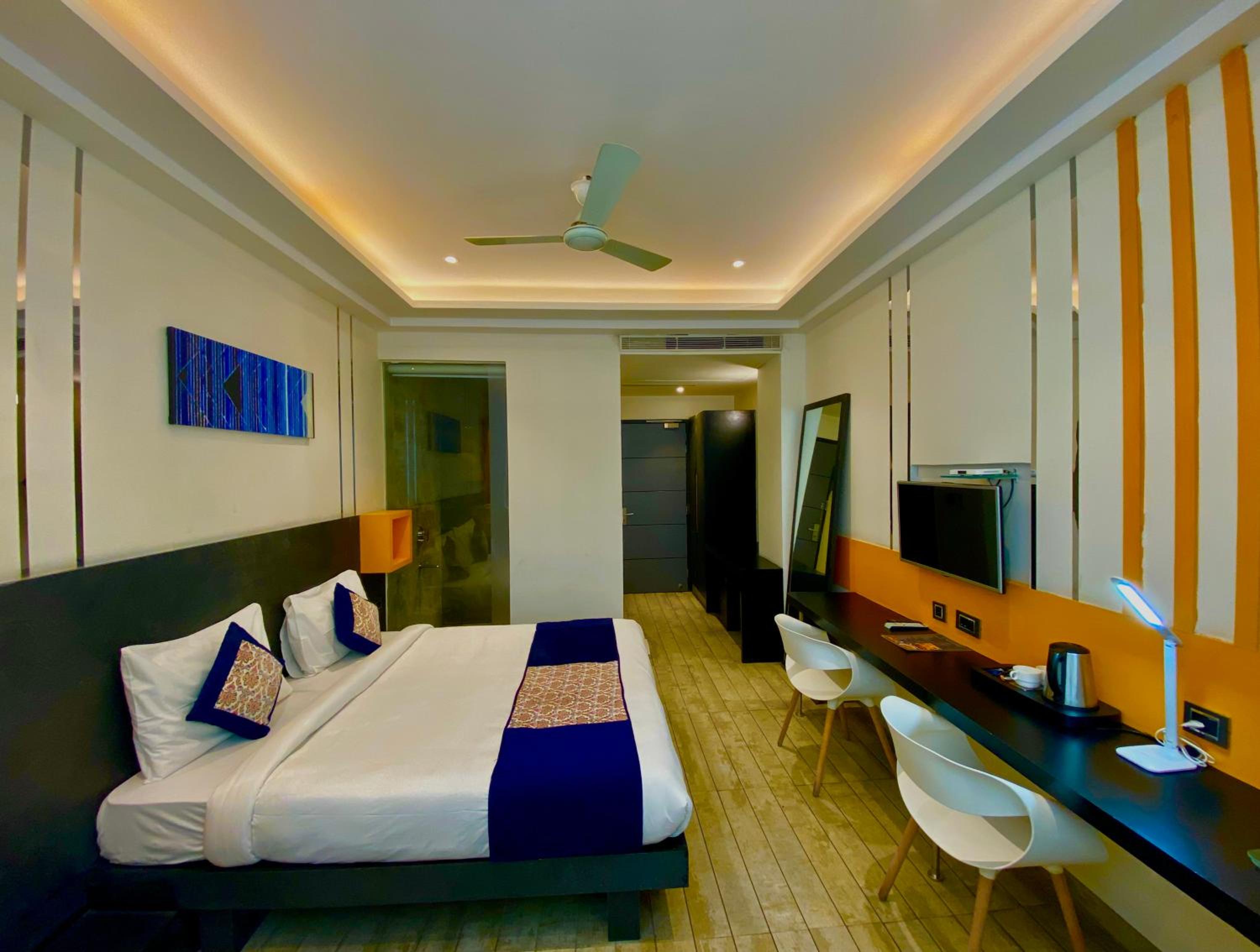 Deluxe Double or Twin Room - Photo 1