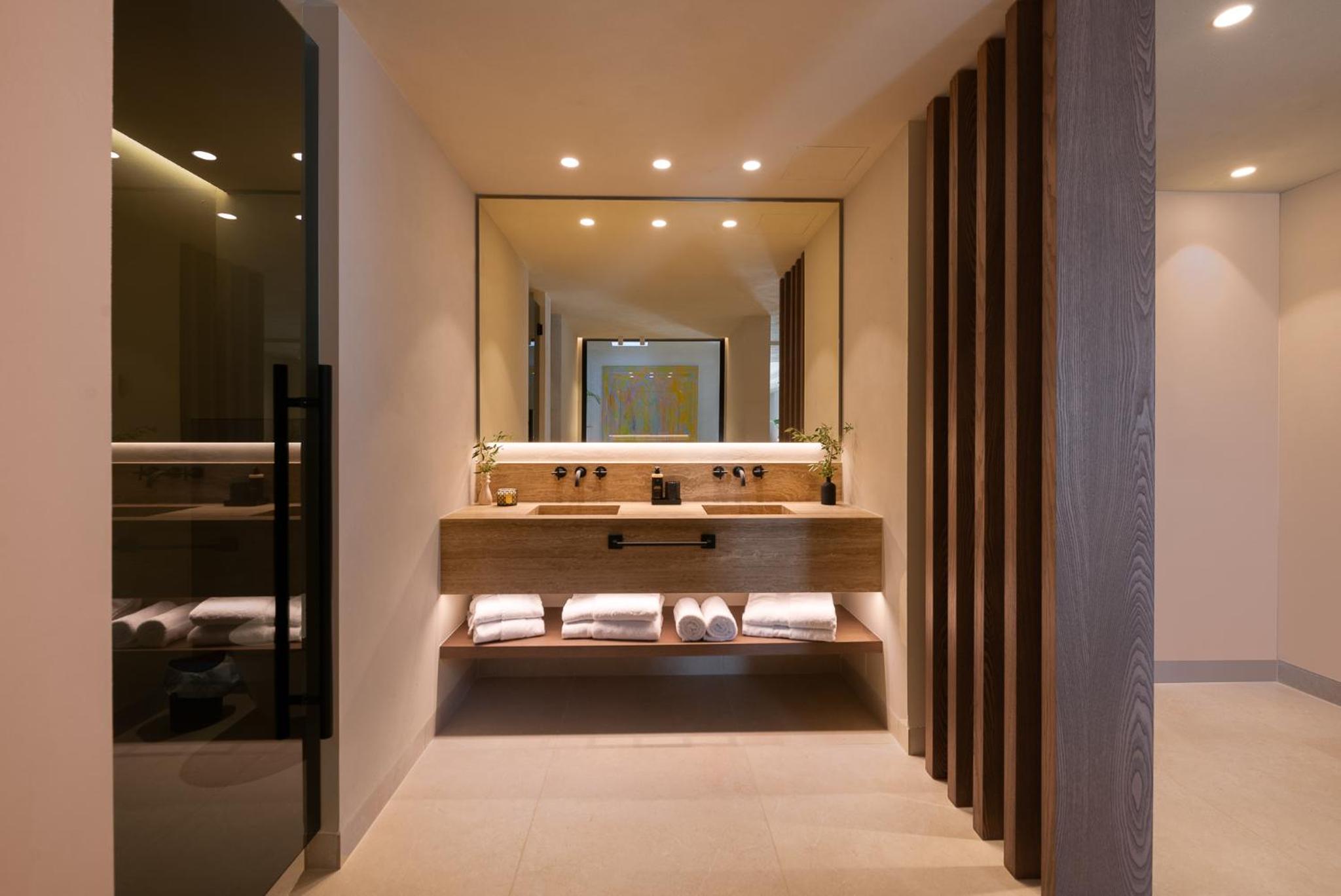 Premium Suite with Plunge Pool - Photo 9