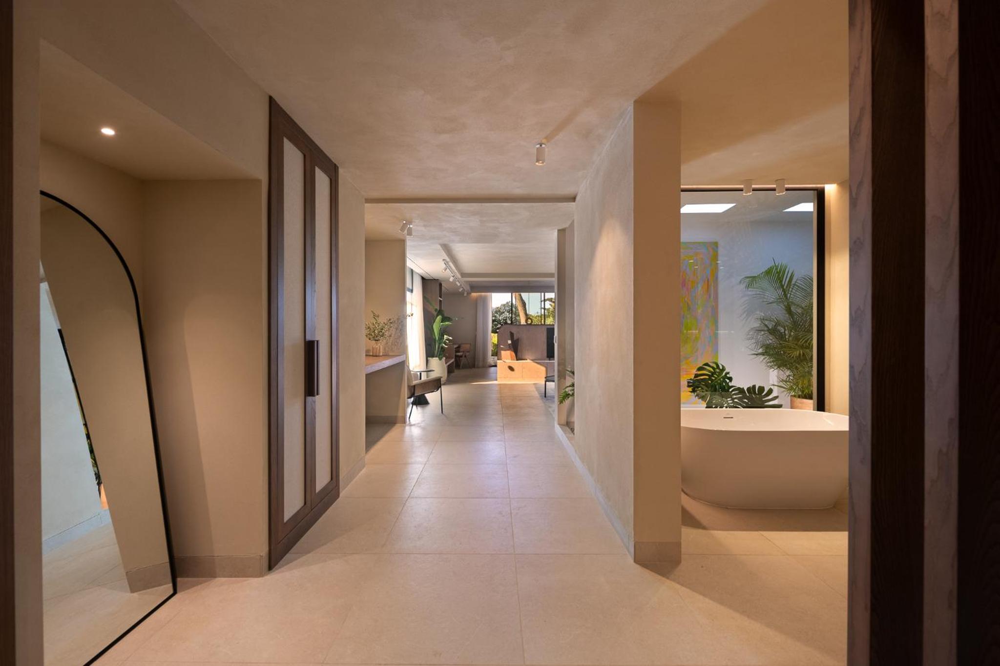 Premium Suite with Plunge Pool - Photo 10