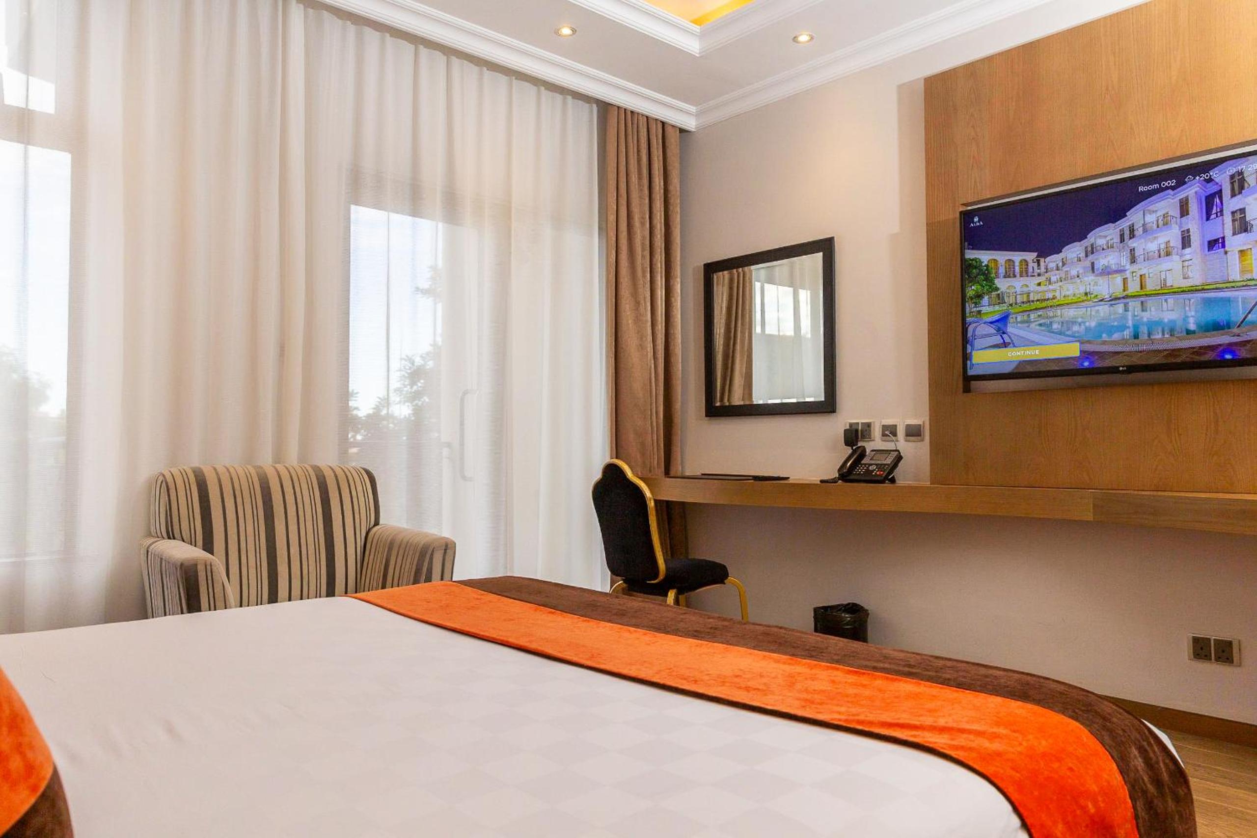 Deluxe Double Room photo 3