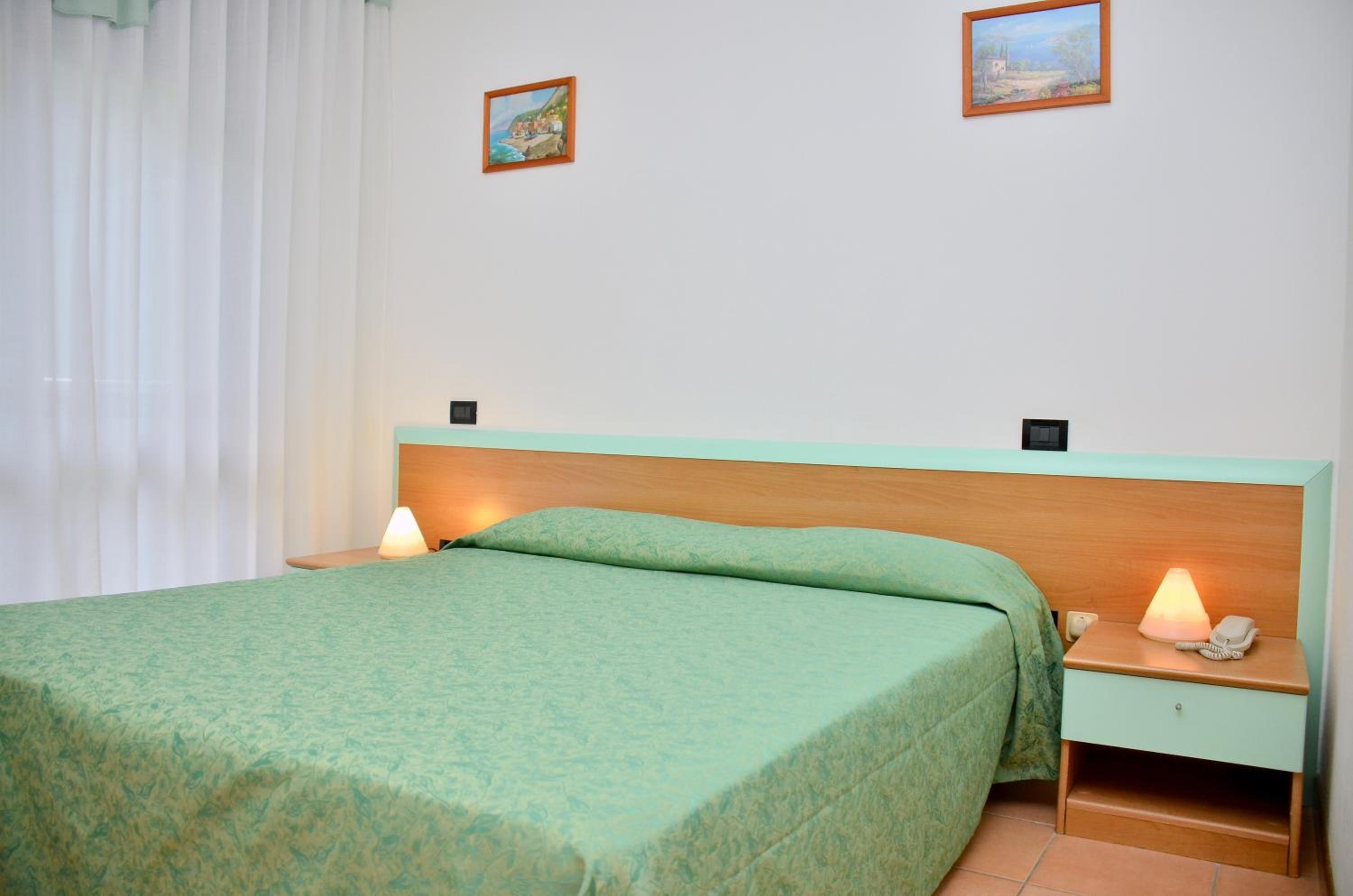 Double or Twin Room photo 1