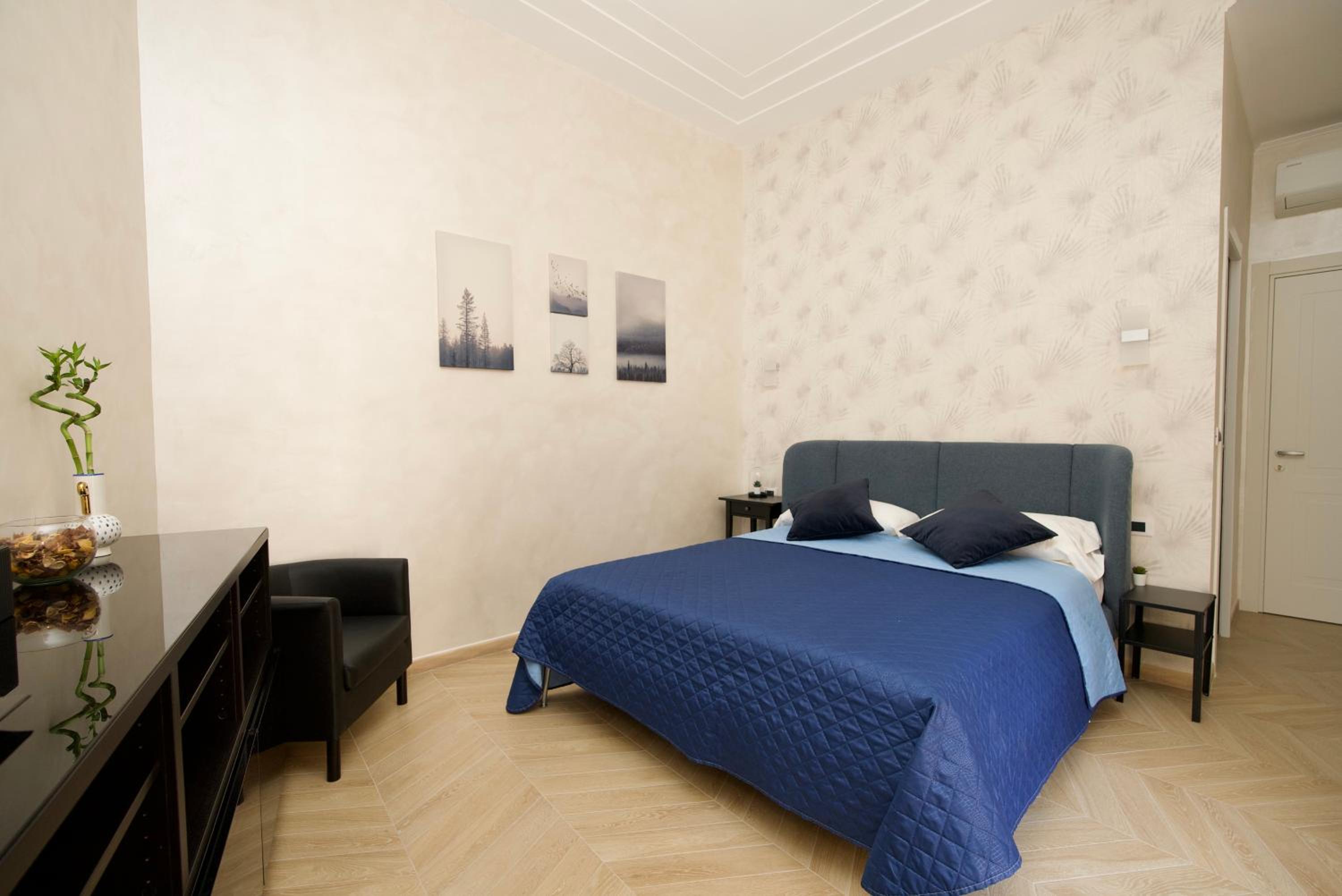 Double Room with Balcony photo 3