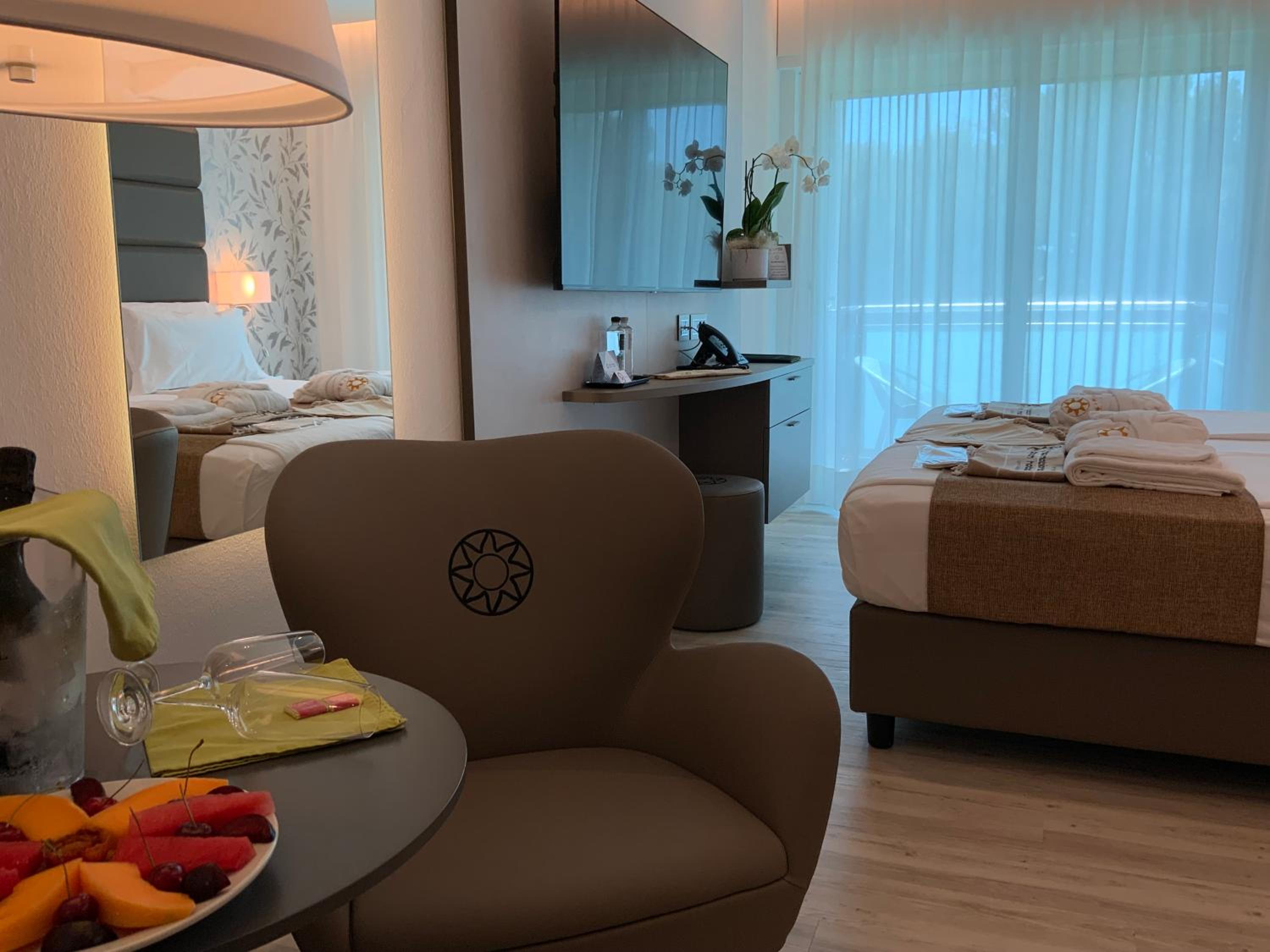 Junior Suite - Photo 11
