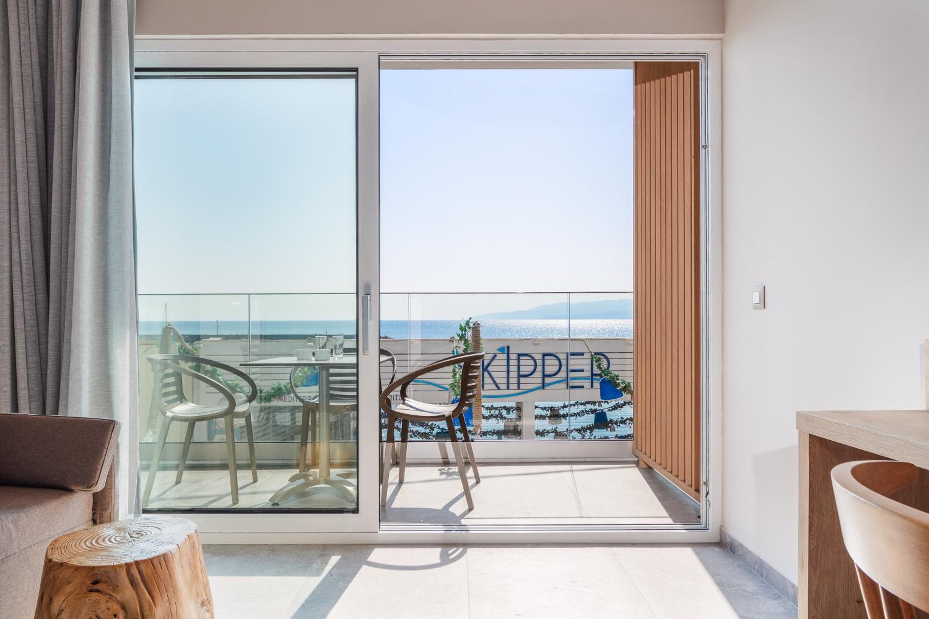 Junior Suite with Sea View - Photo 6