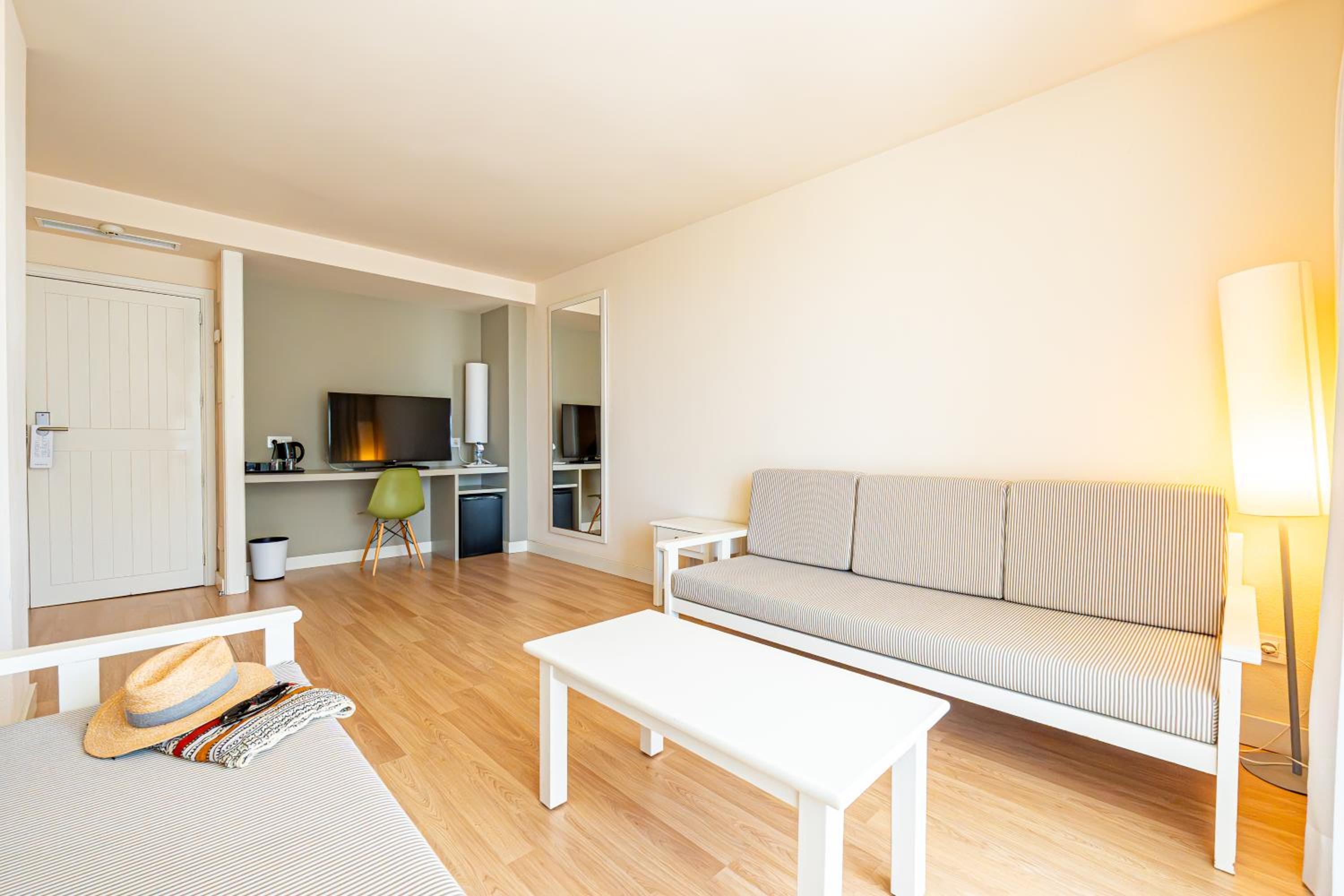 Junior Suite - Photo 14