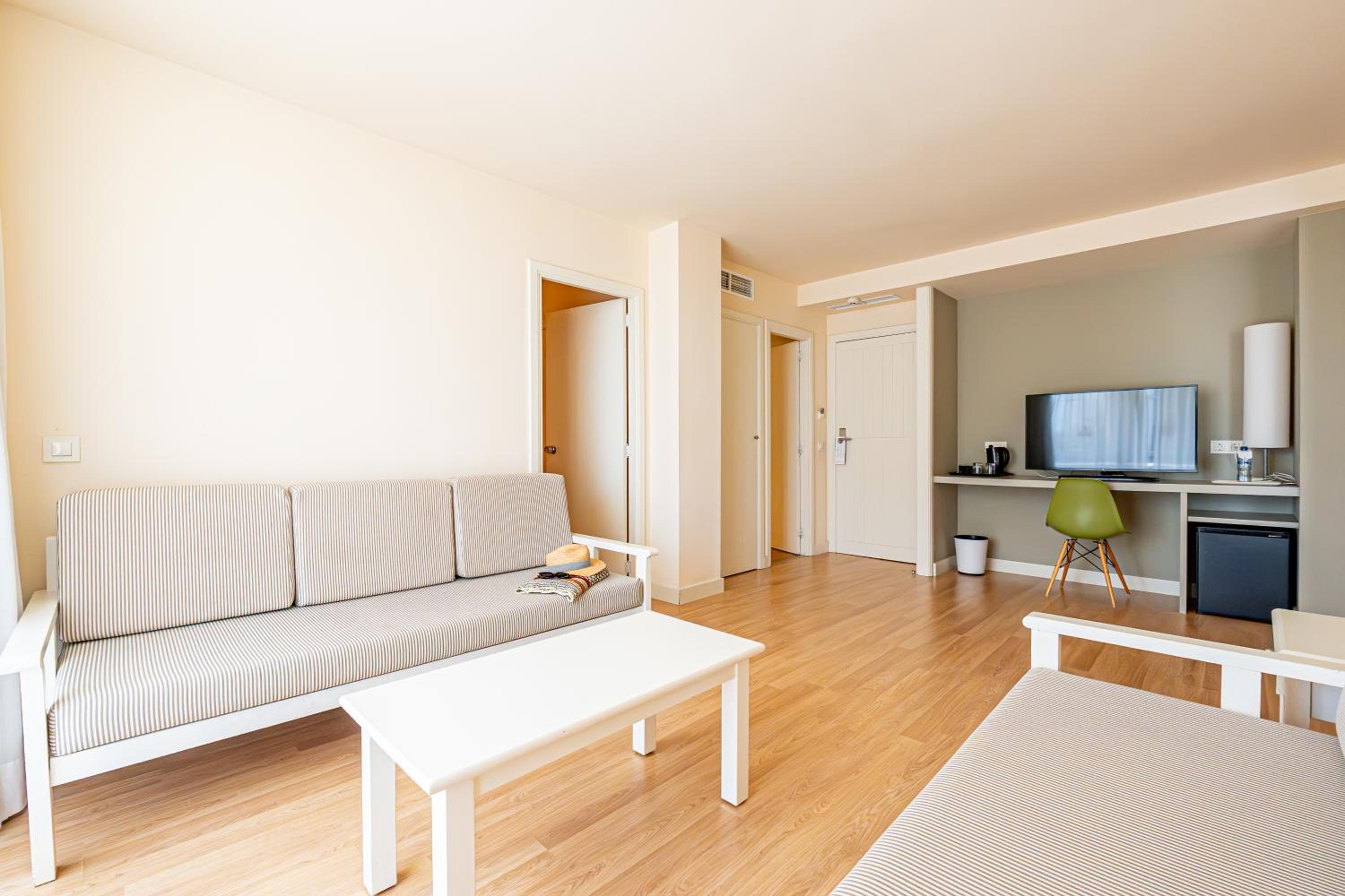 Junior Suite - Photo 9