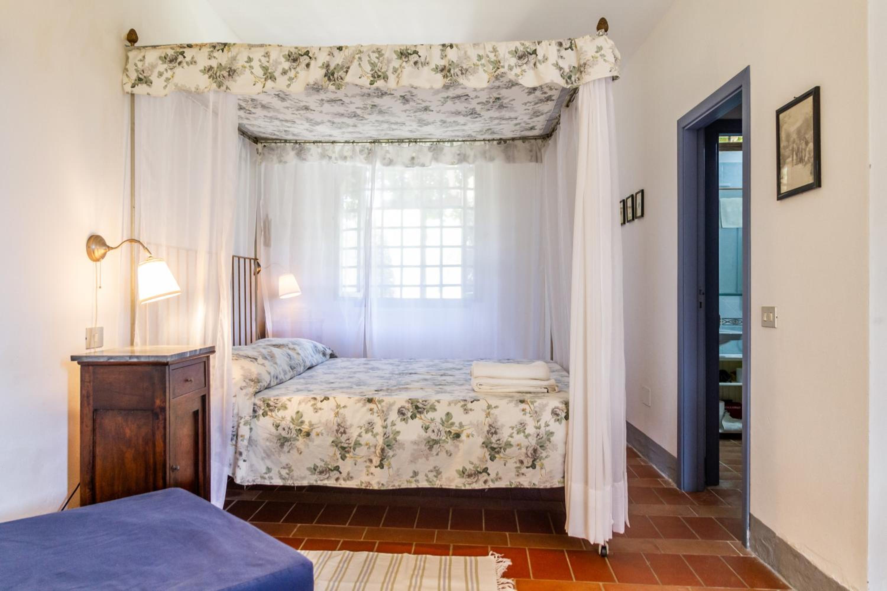 One-Bedroom House photo 1
