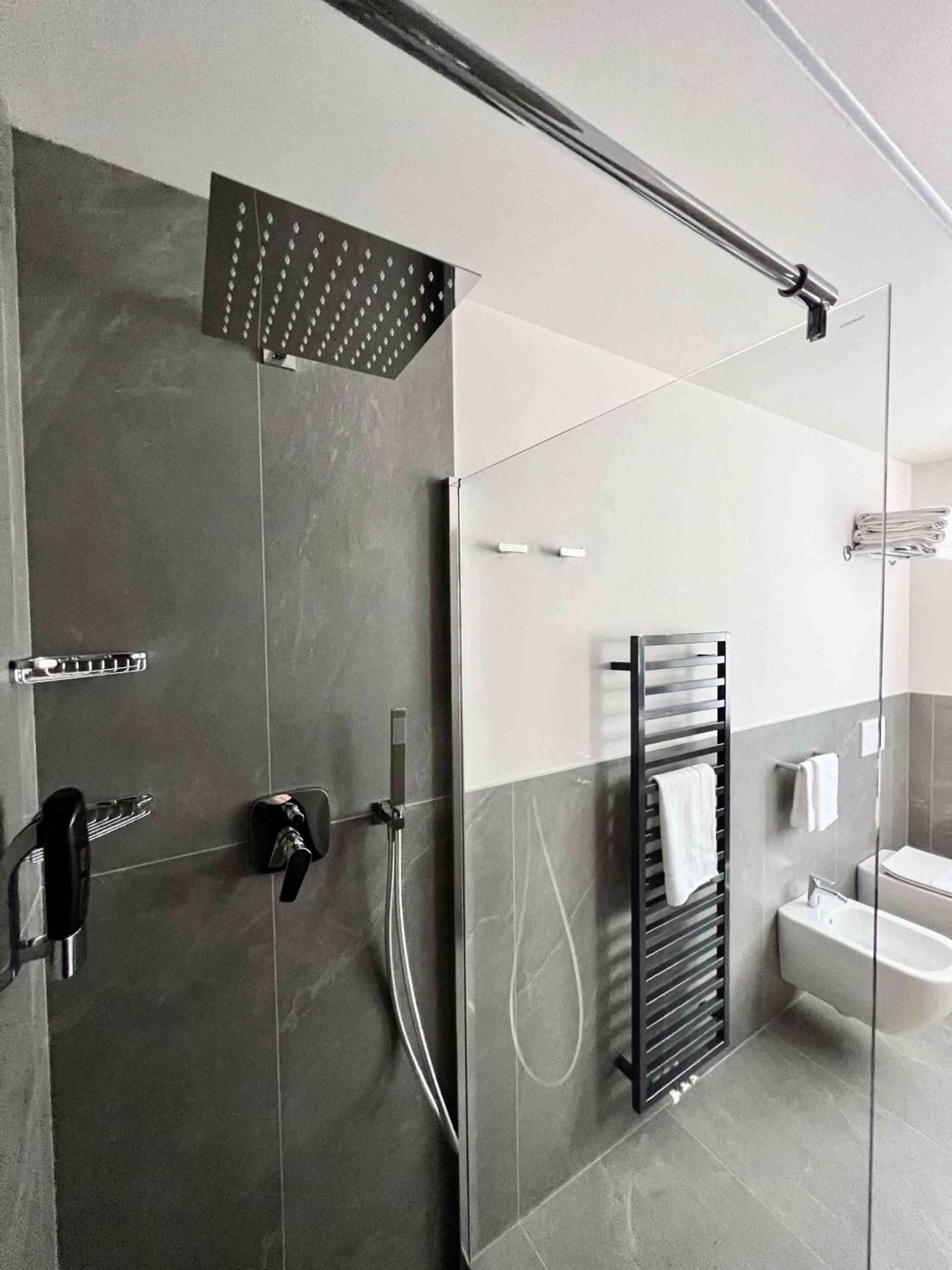 Family Suite - Photo 10