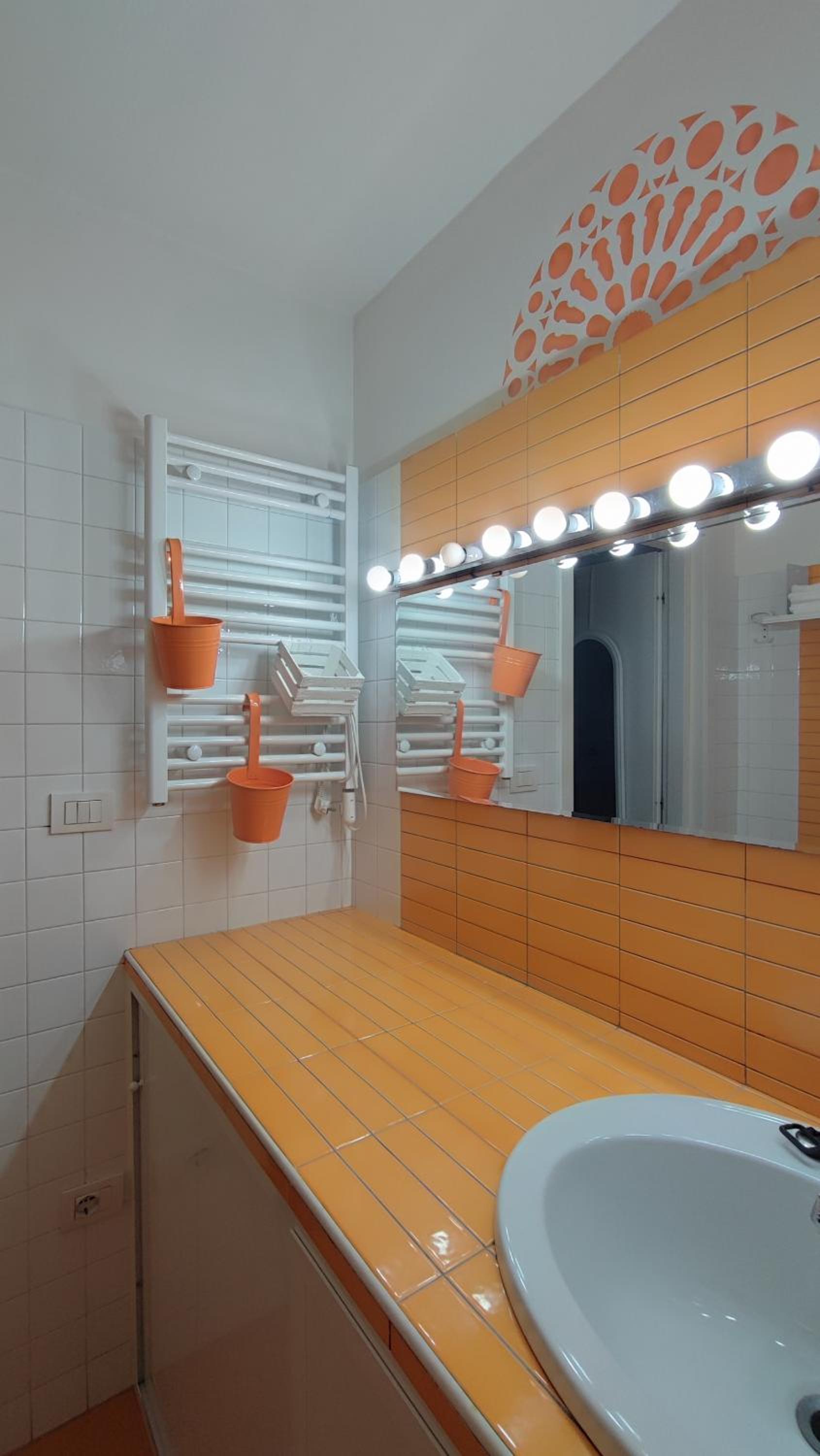 Two-Bedroom Apartment - Photo 21