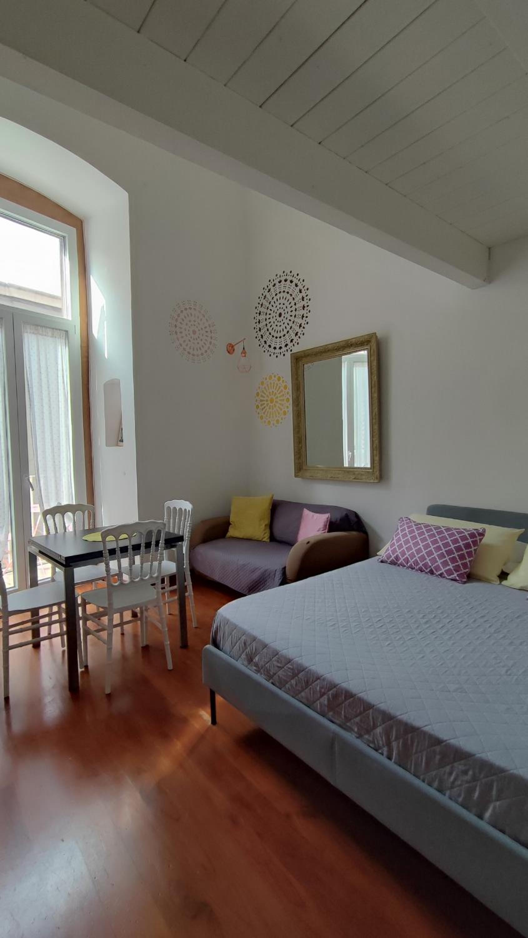 Two-Bedroom Apartment - Photo 17