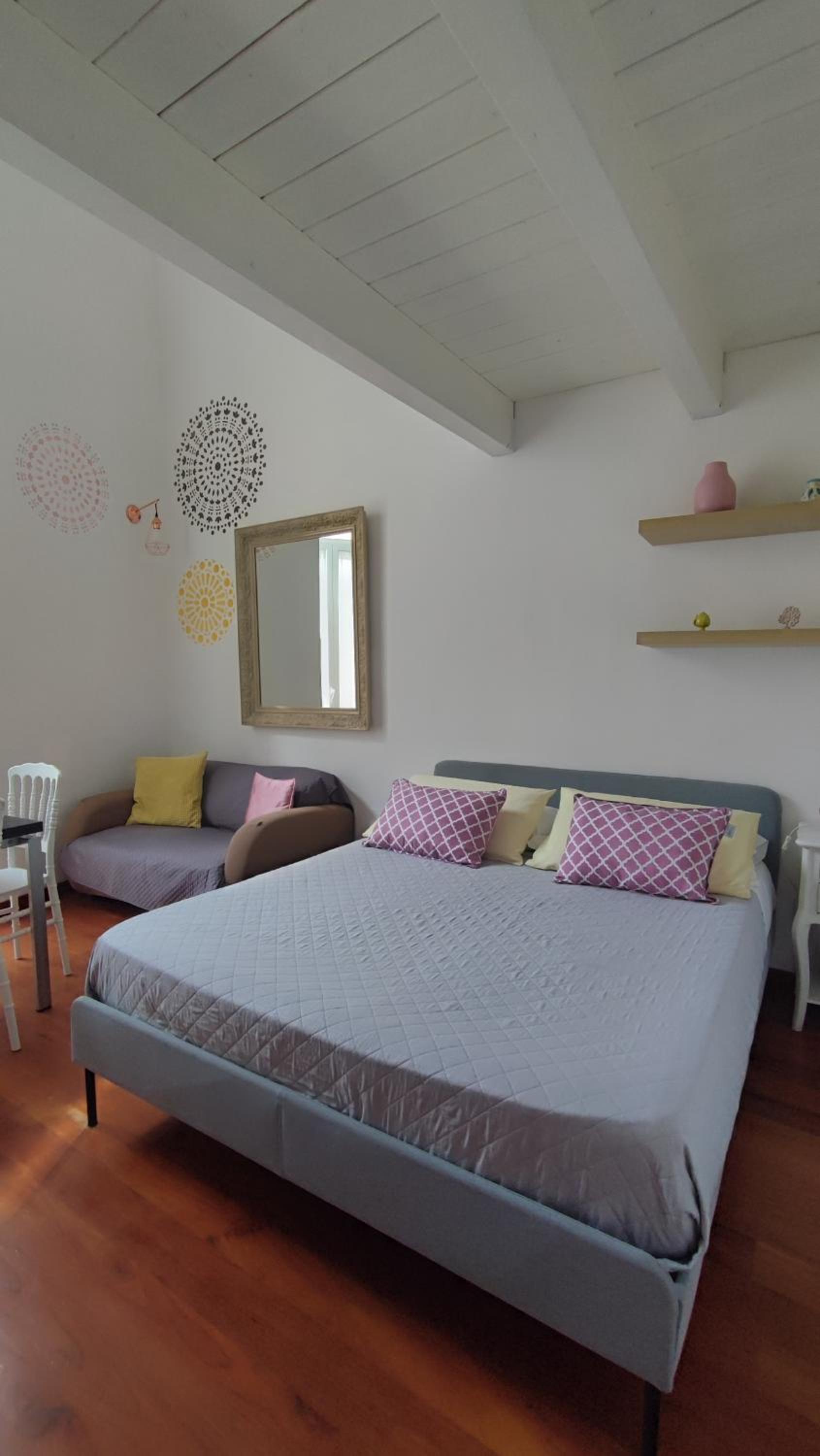 Two-Bedroom Apartment - Photo 18