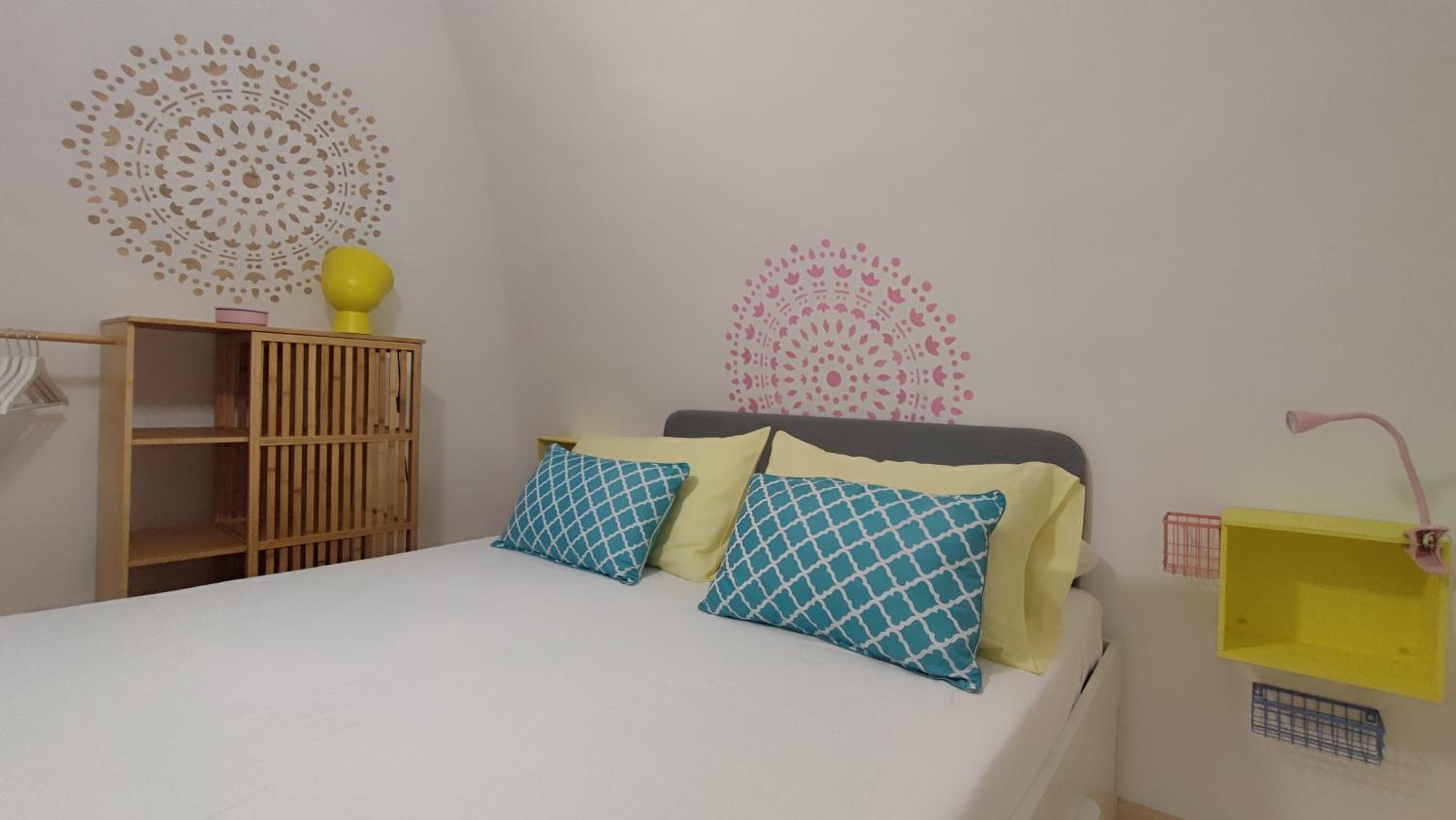 Two-Bedroom Apartment - Photo 2