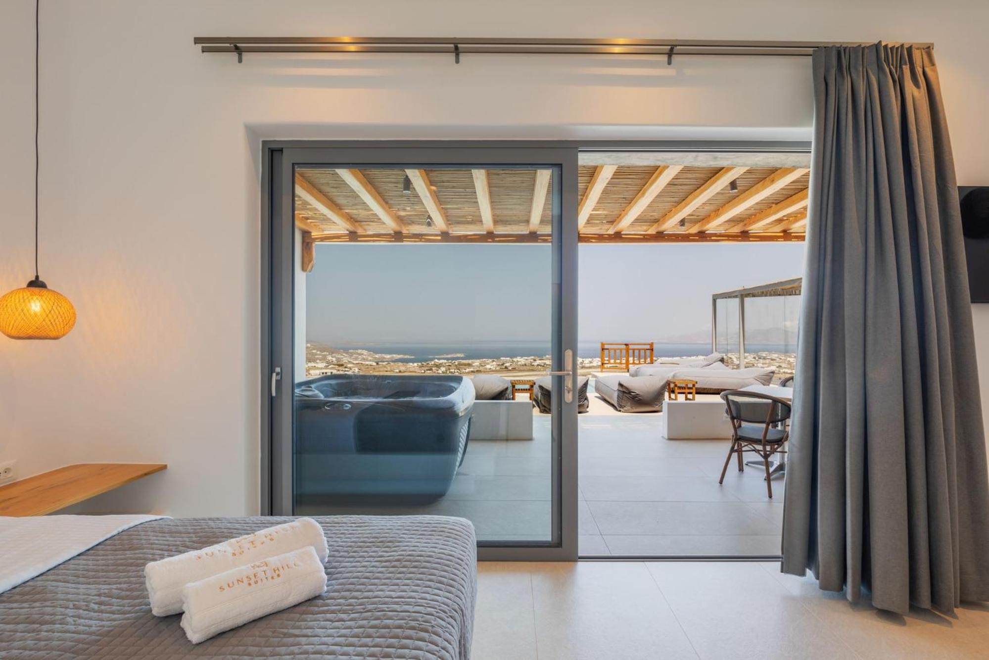 Superior Suite with Sea and Pool View and Hot Tub - Photo 5