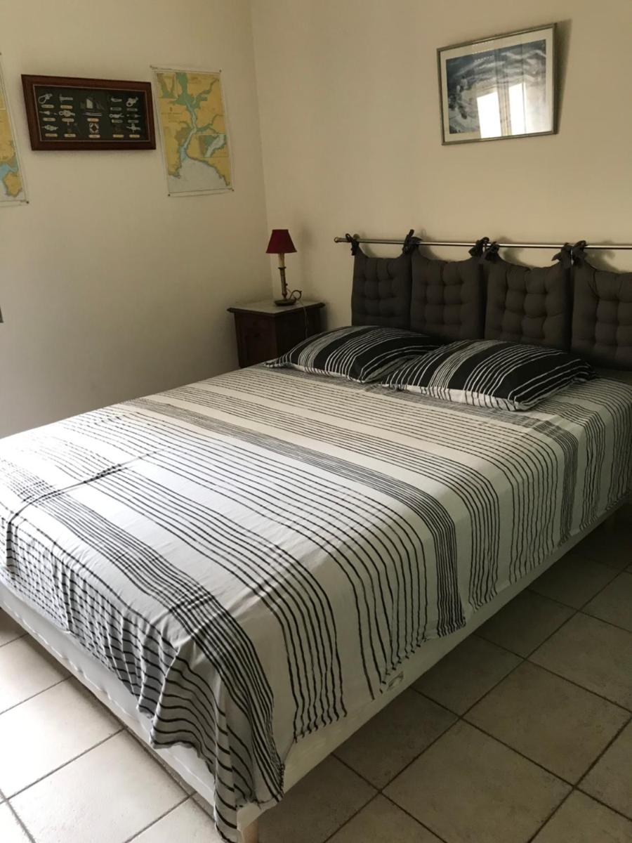 Double Room with Shared Bathroom photo 3