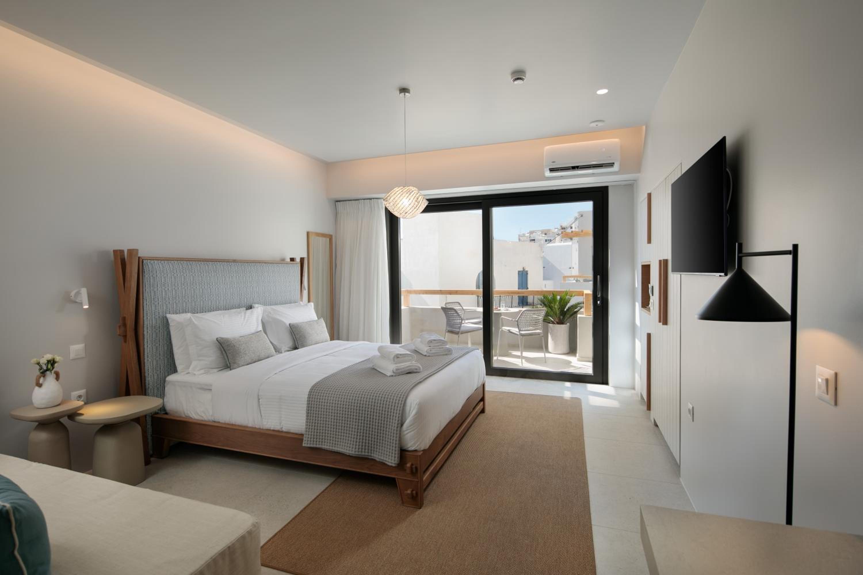 Luxury Suite photo 2