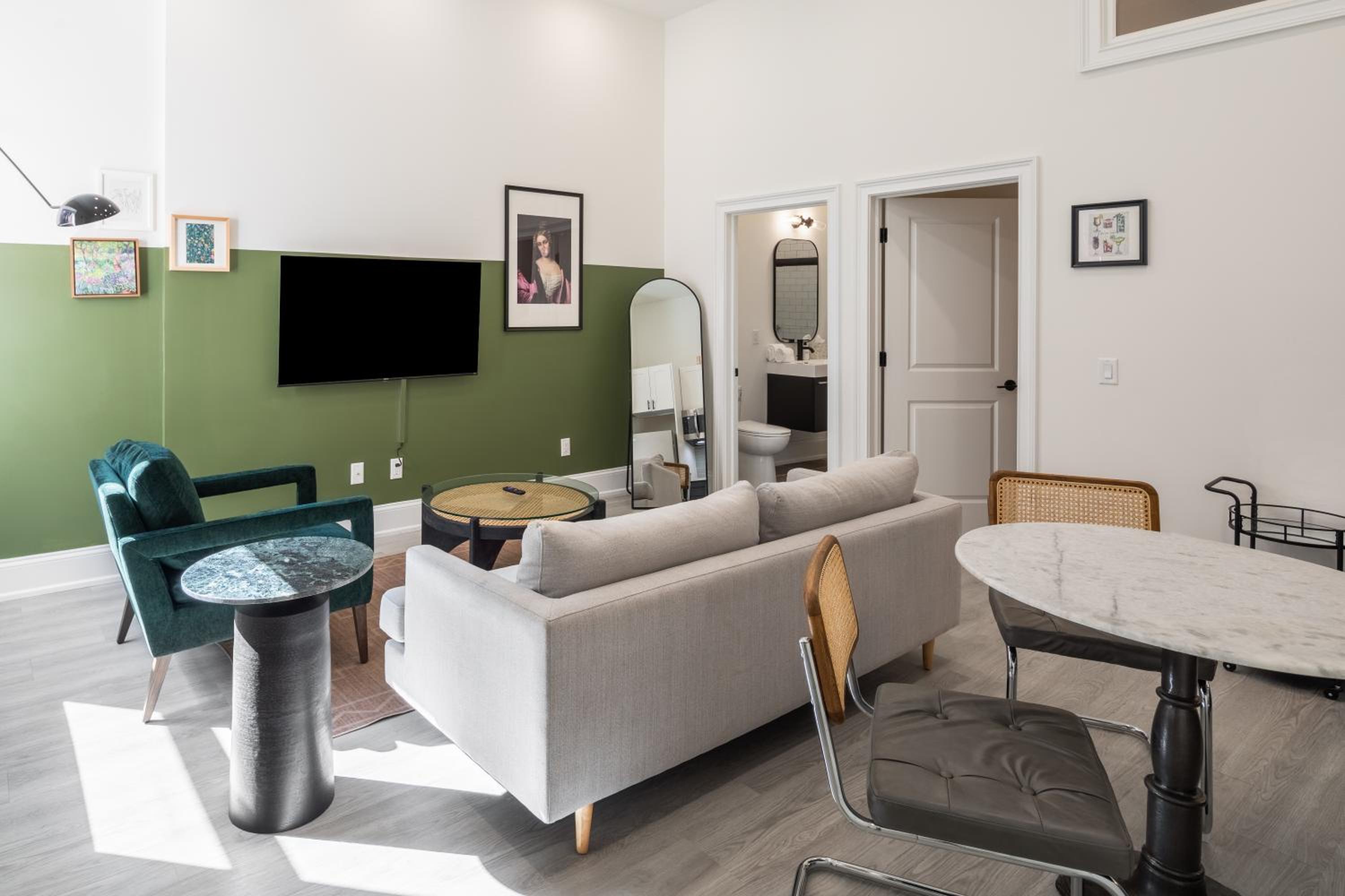Deluxe Apartment - Photo 1