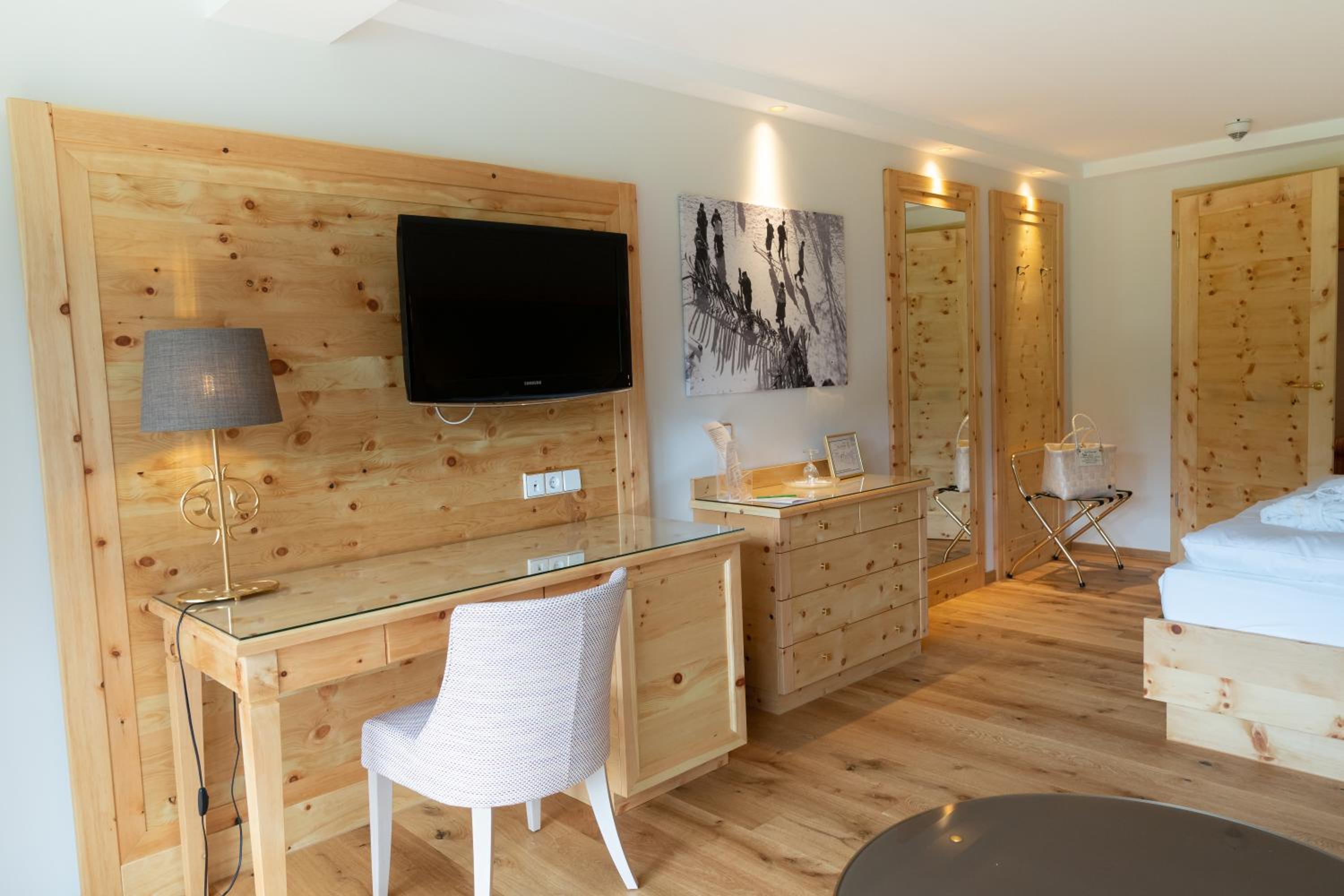 Double Room with Balcony - Photo 7
