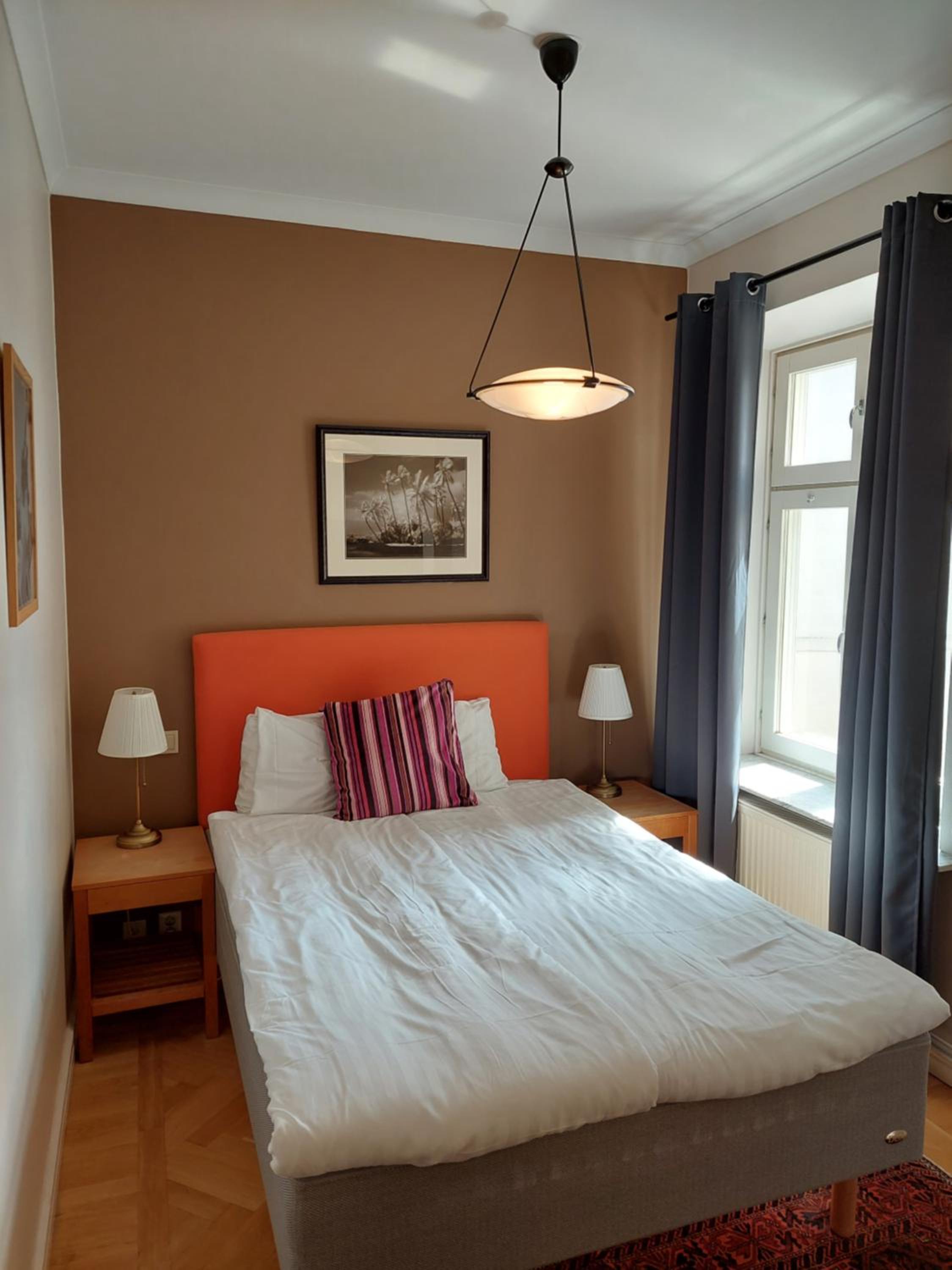Small Double Room - Photo 5